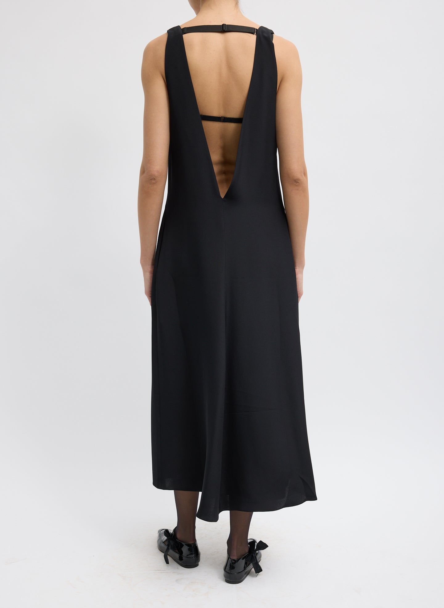 4 PLY SILK VNECK DRESS WITH BRA