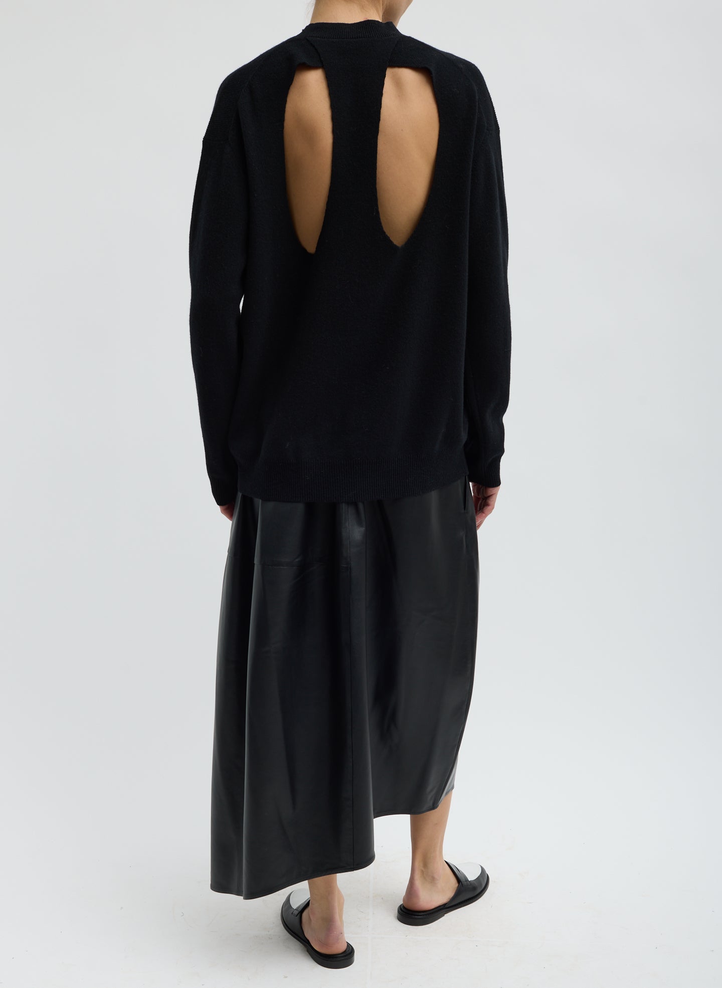 ANNA MERINO WOOL CUT OUT RACERBACK PULLOVER