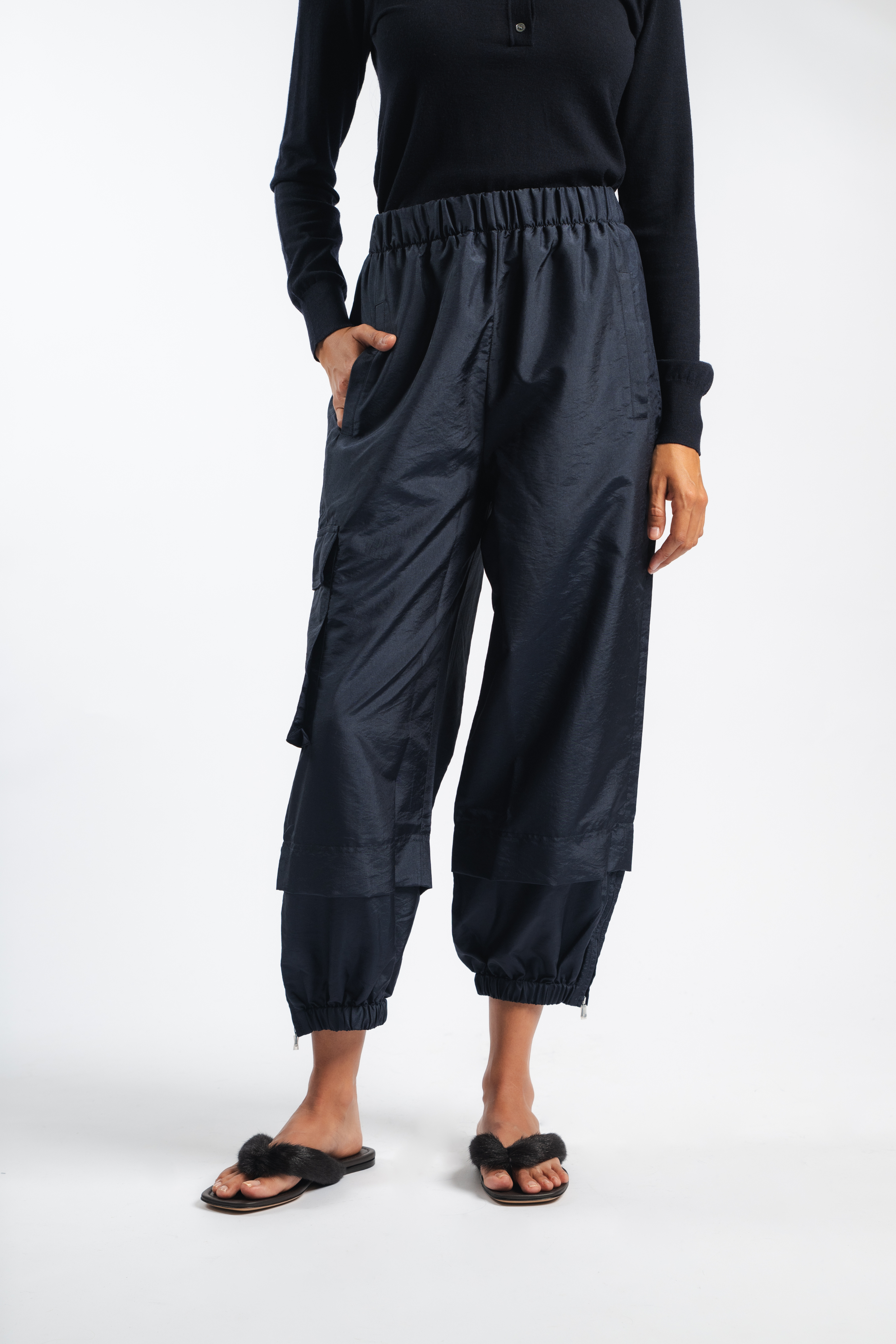 Crispy Nylon Wilt Pull On Jogger