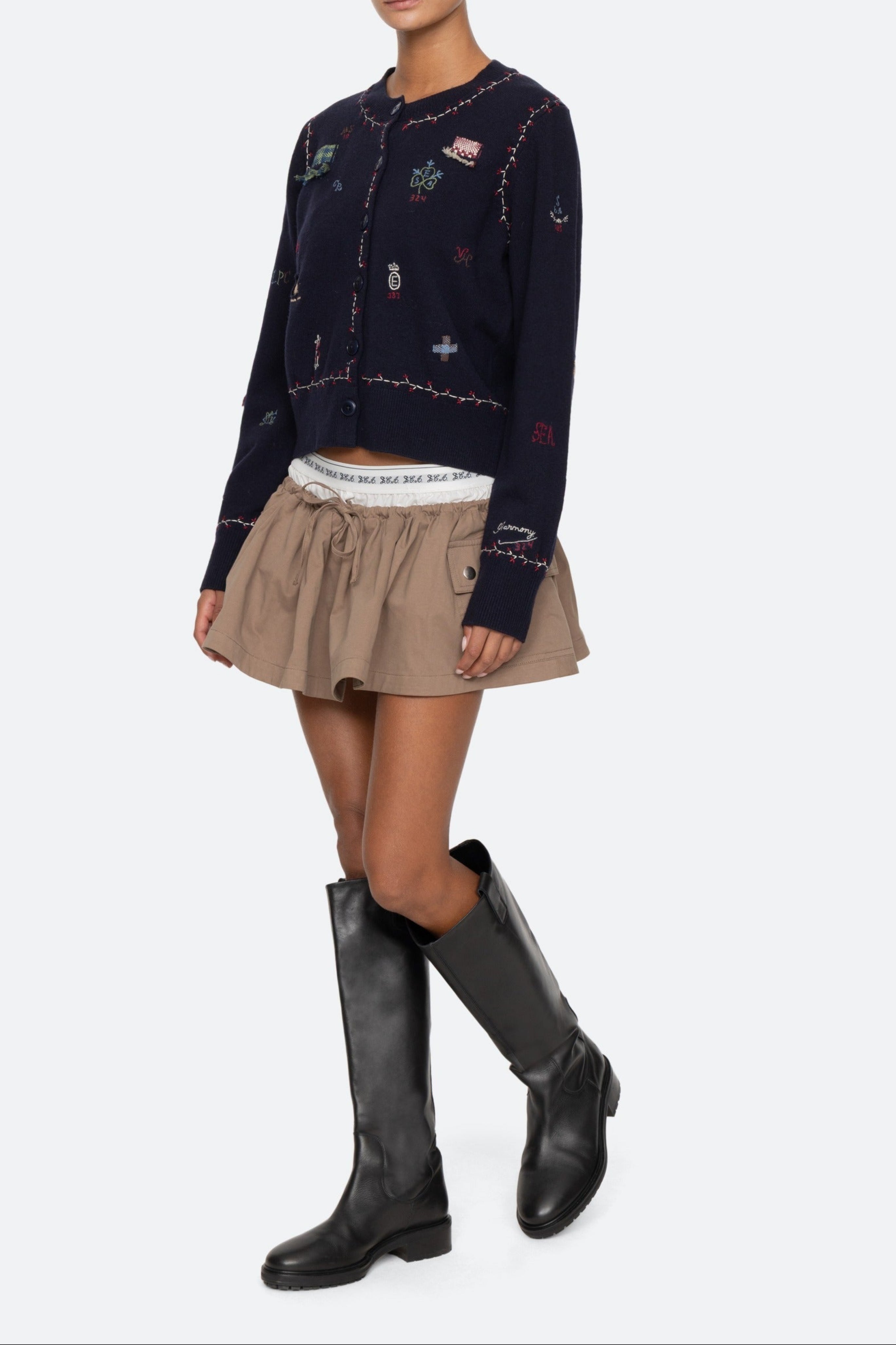 CLAIRA EMB KNIT CARDIGAN (D1)