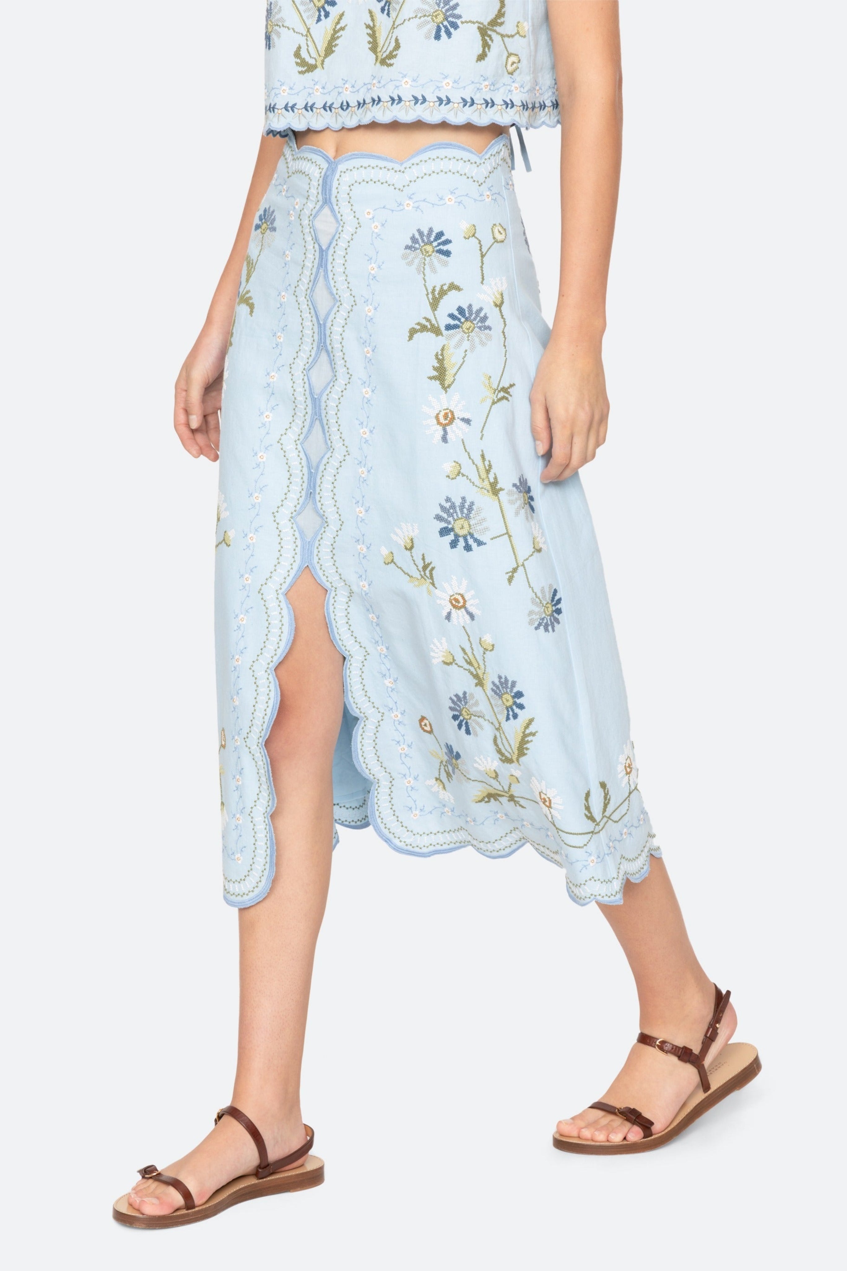 AUDRA EMBROIDERY SKIRT (D2)