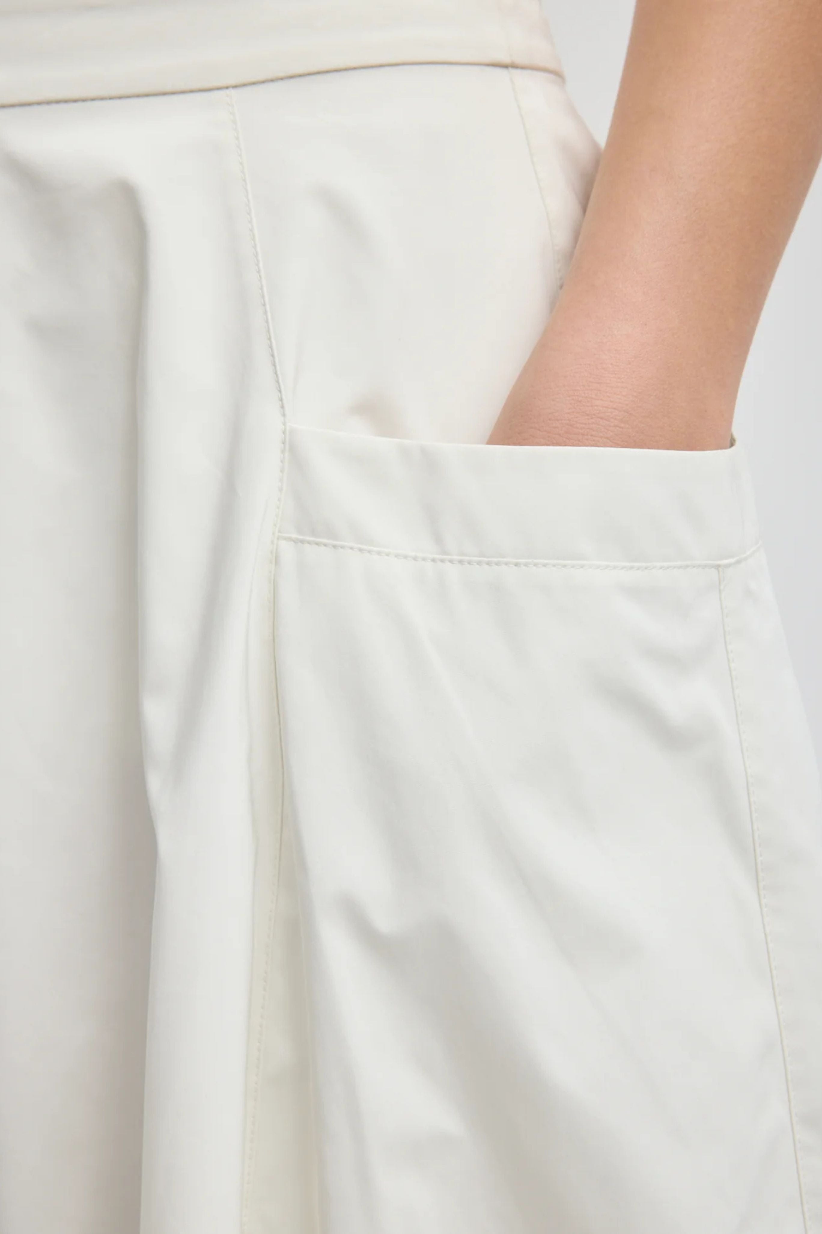 Nylon Lantern Skirt in White