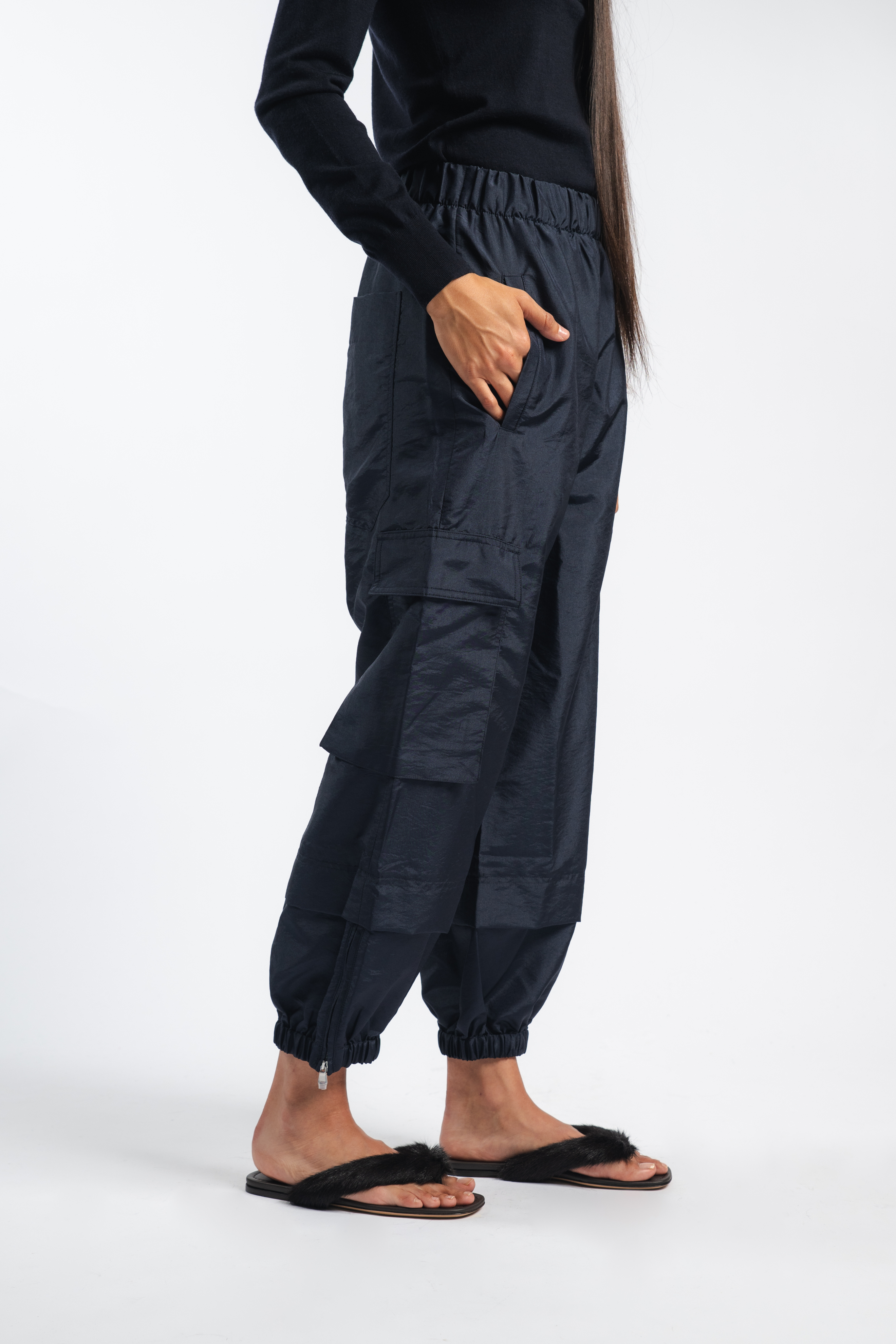 Crispy Nylon Wilt Pull On Jogger
