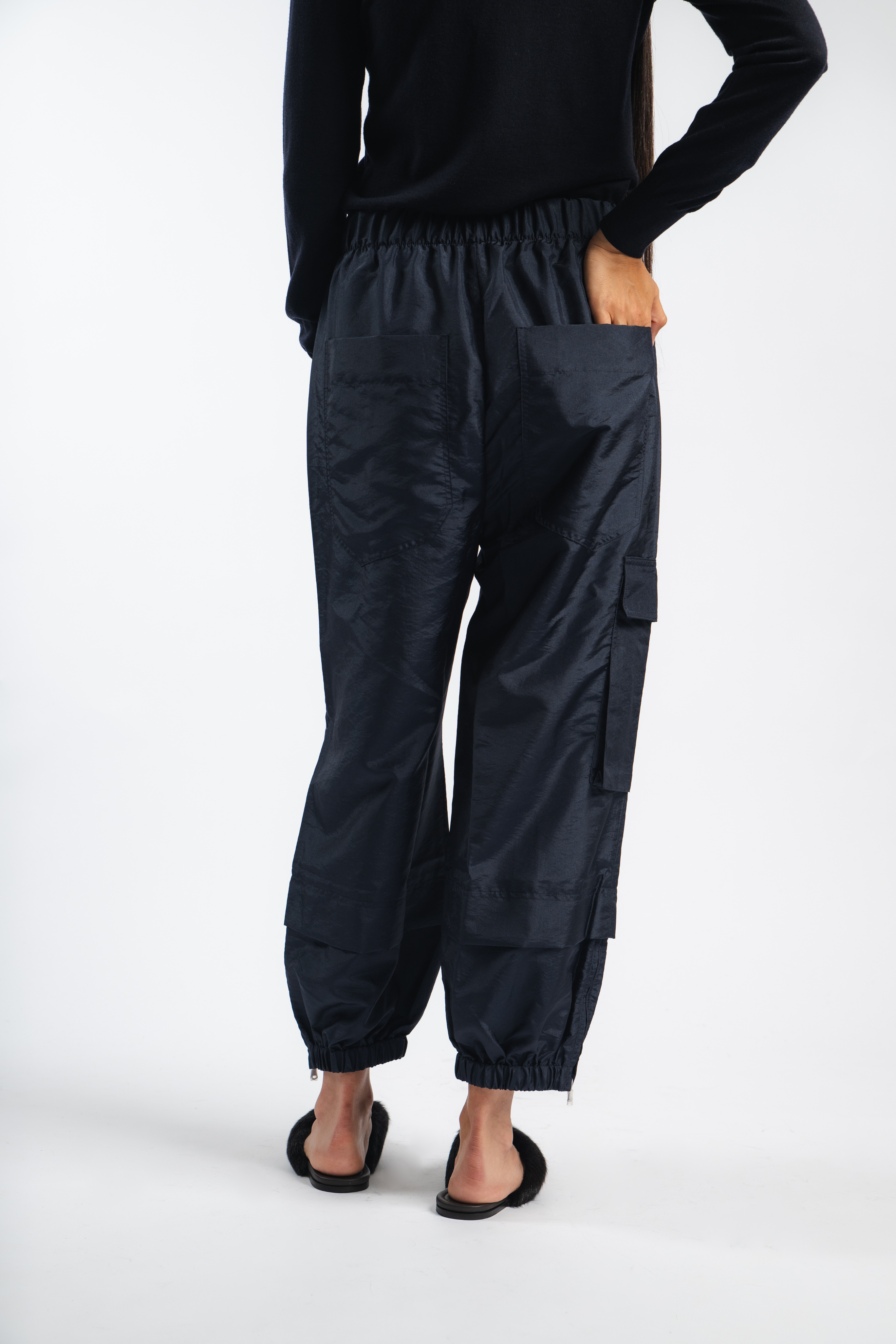 Crispy Nylon Wilt Pull On Jogger