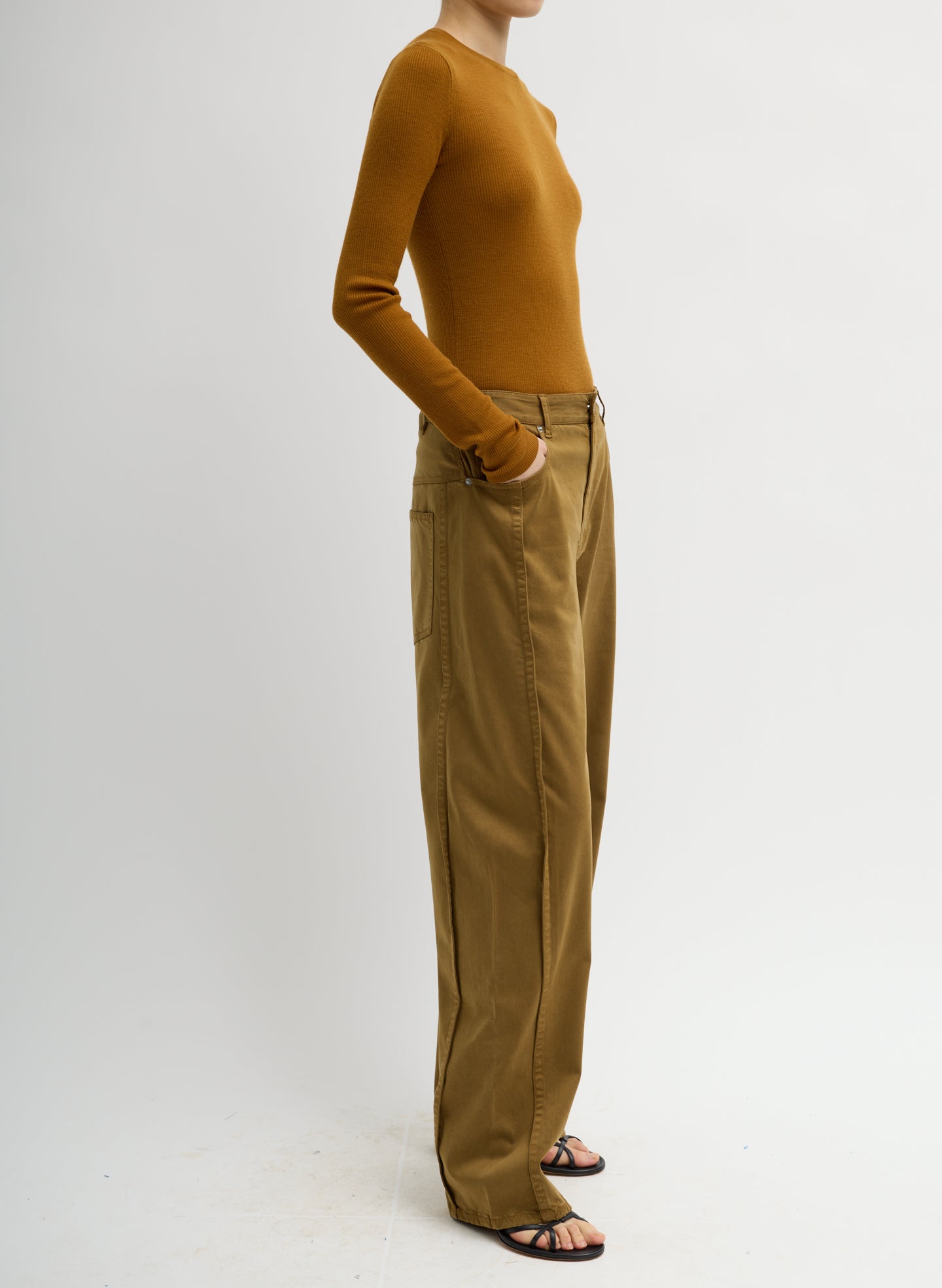 GARMENT DYED STRETCH TWILL TUCK PANT
