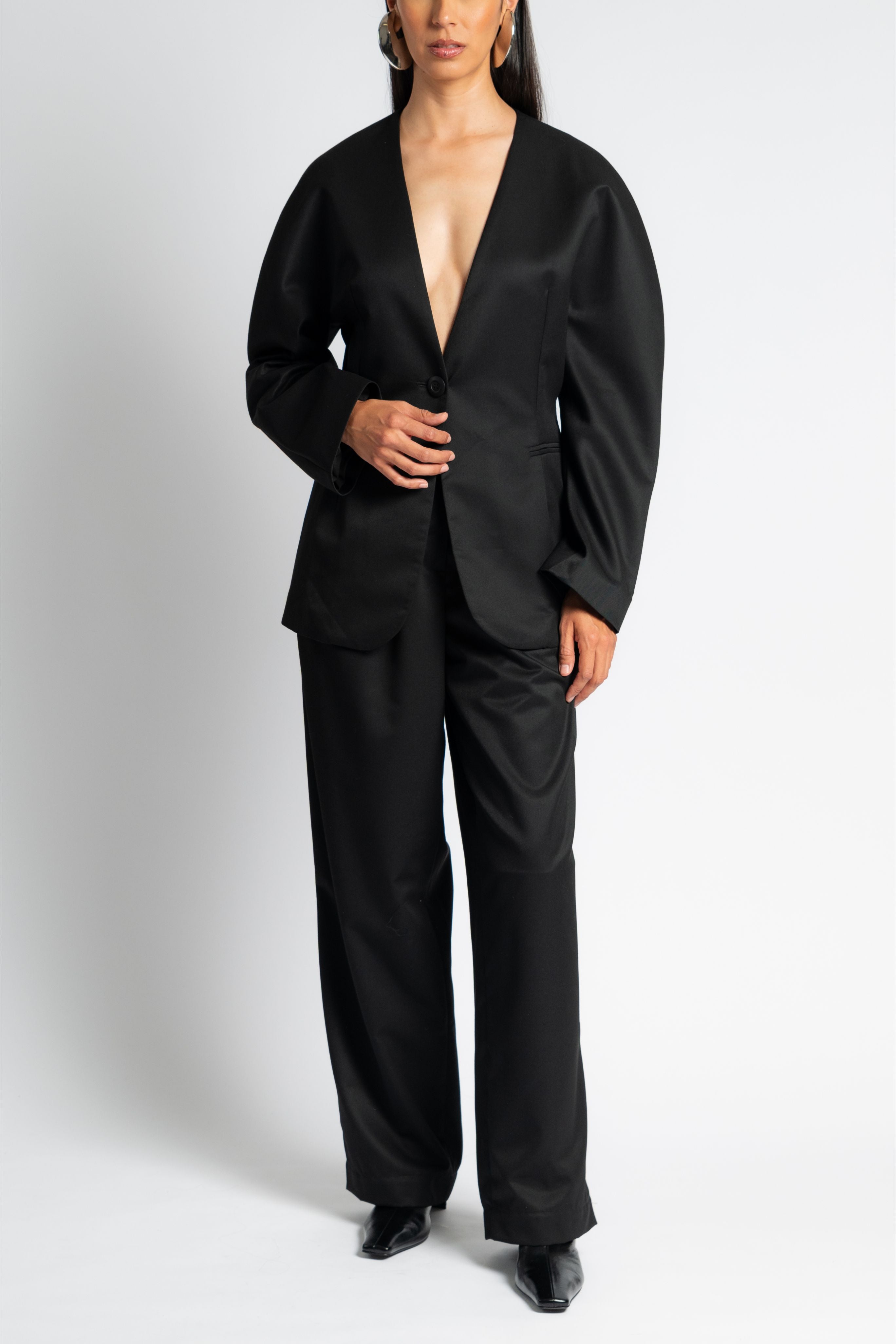 The Circular Blazer in Black