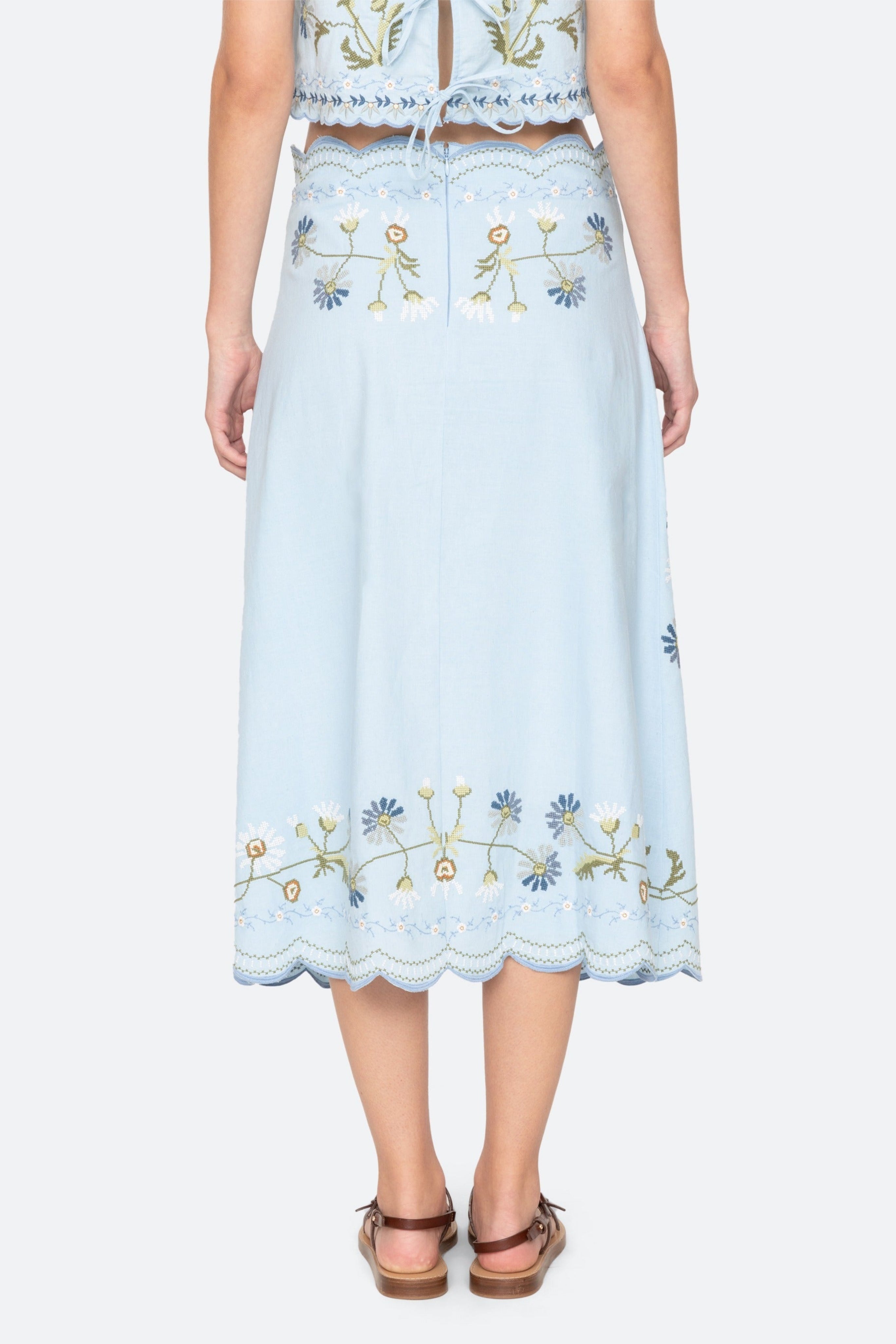 AUDRA EMBROIDERY SKIRT (D2)