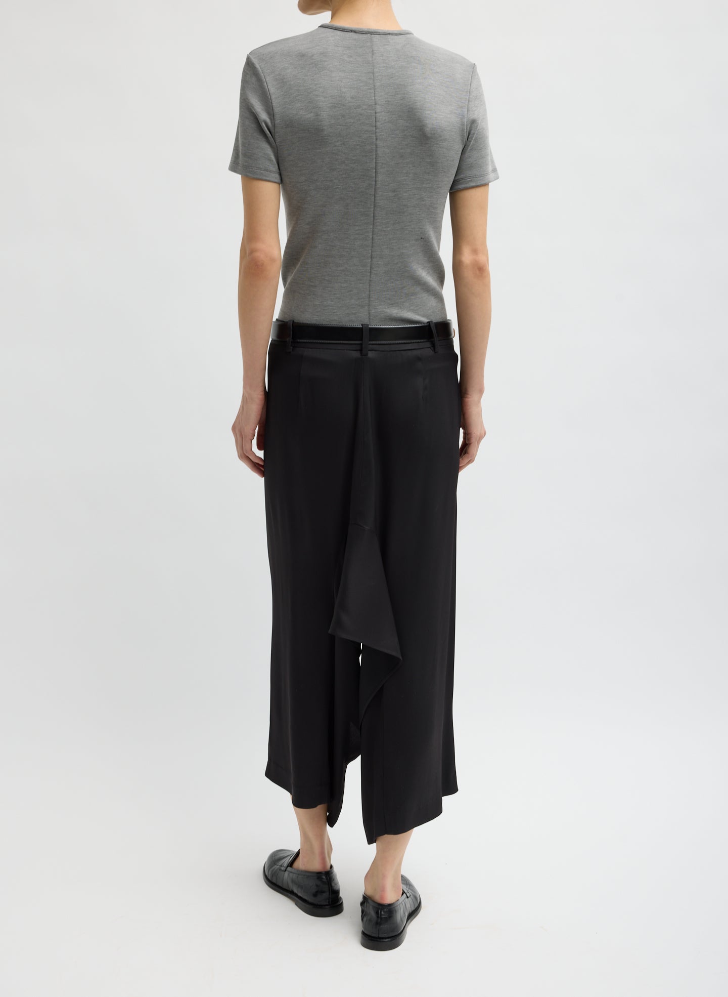 FEATHER WEIGHT VISCOSE NEOPRENE SHORT SLEEVE T