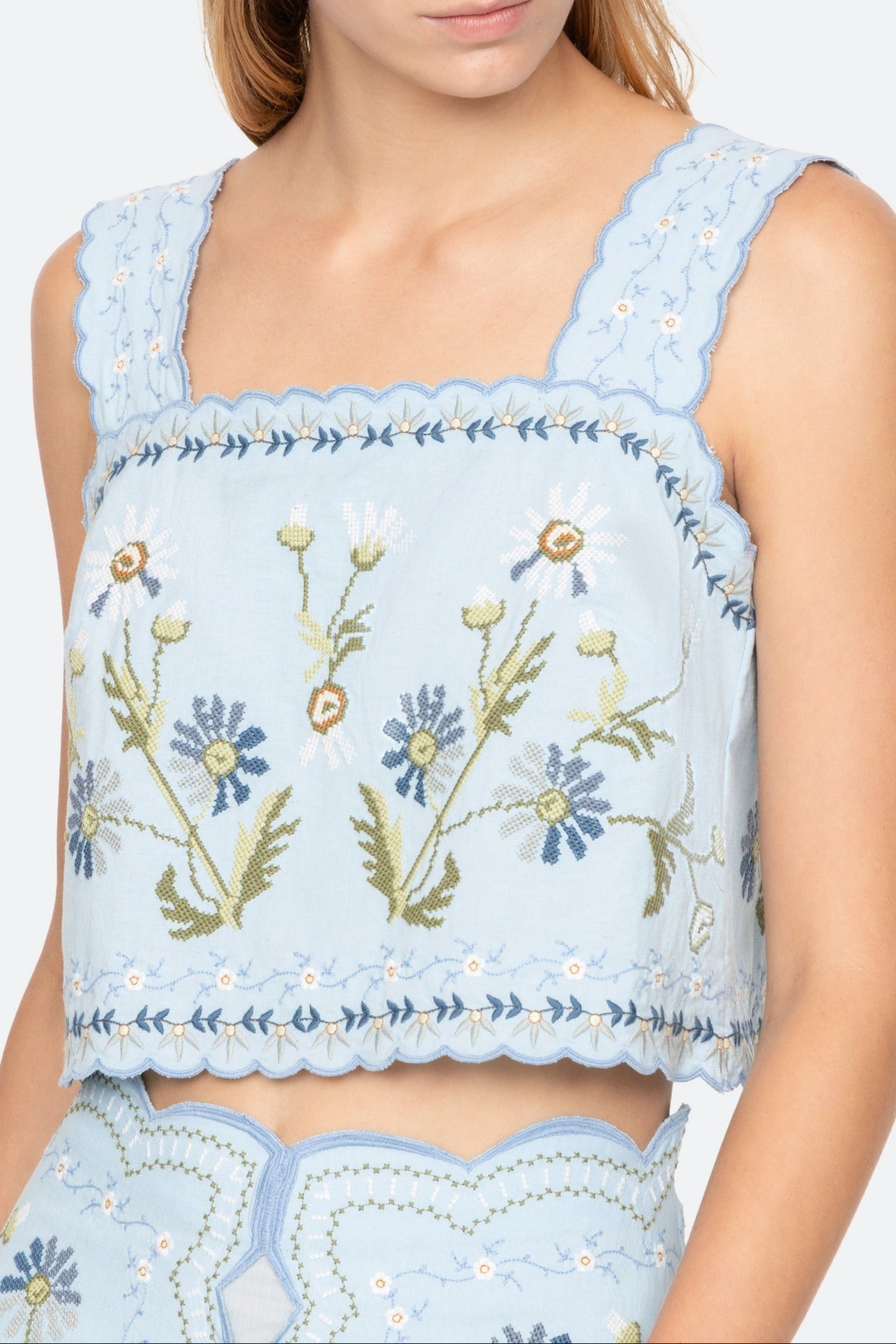 AUDRA EMBROIDERY TANK TOP (D2)