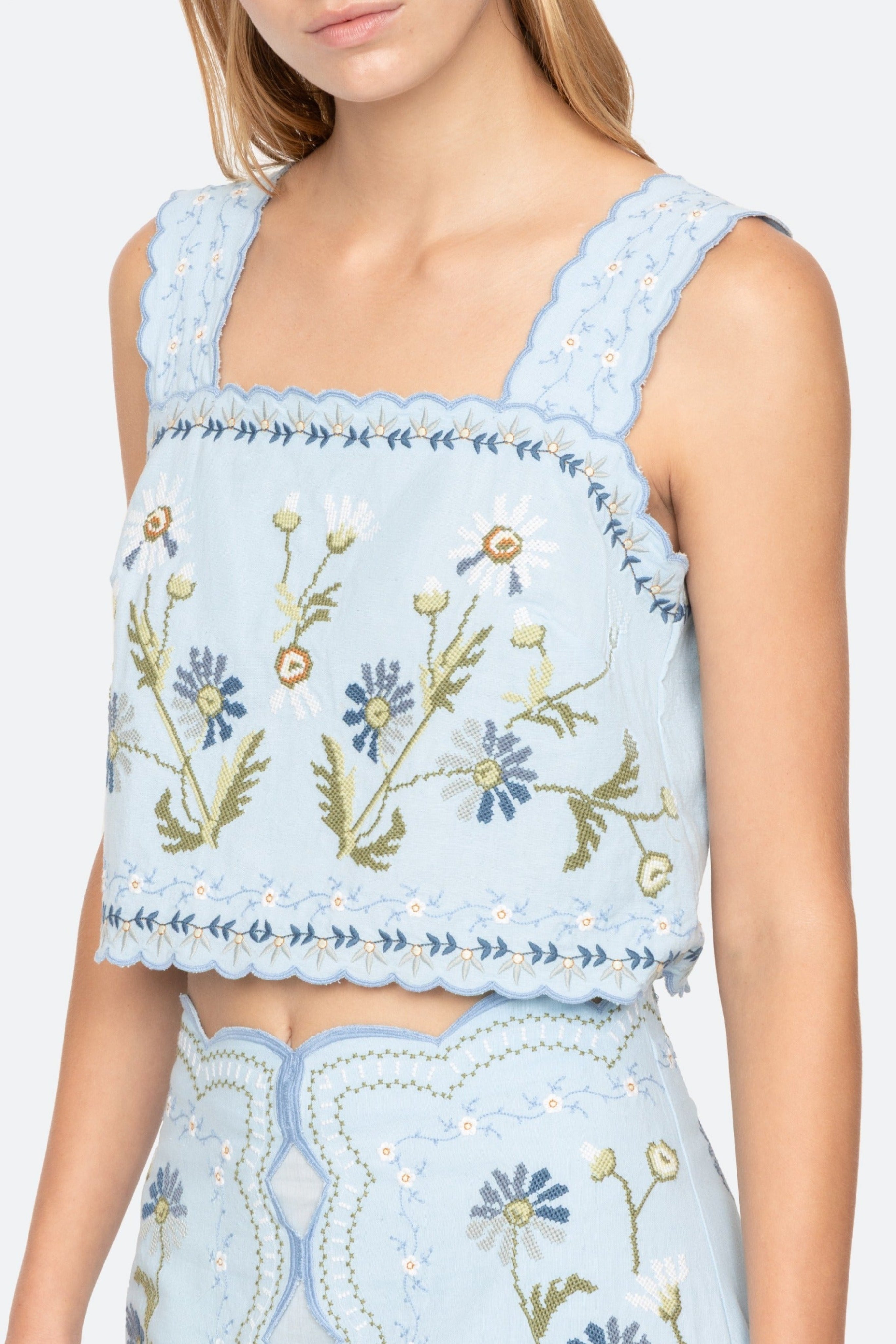 AUDRA EMBROIDERY TANK TOP (D2)