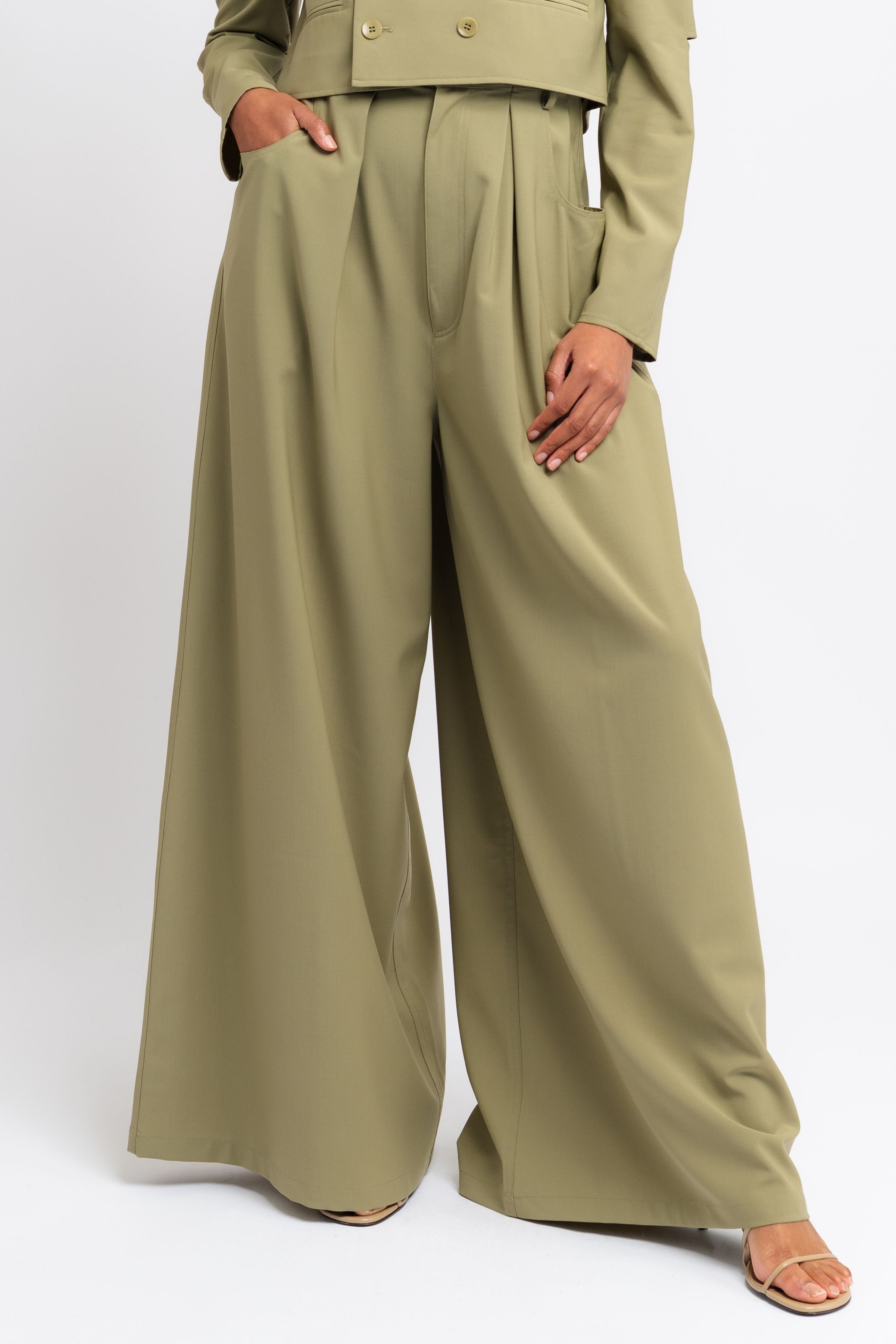 Walker Wide Leg Pant