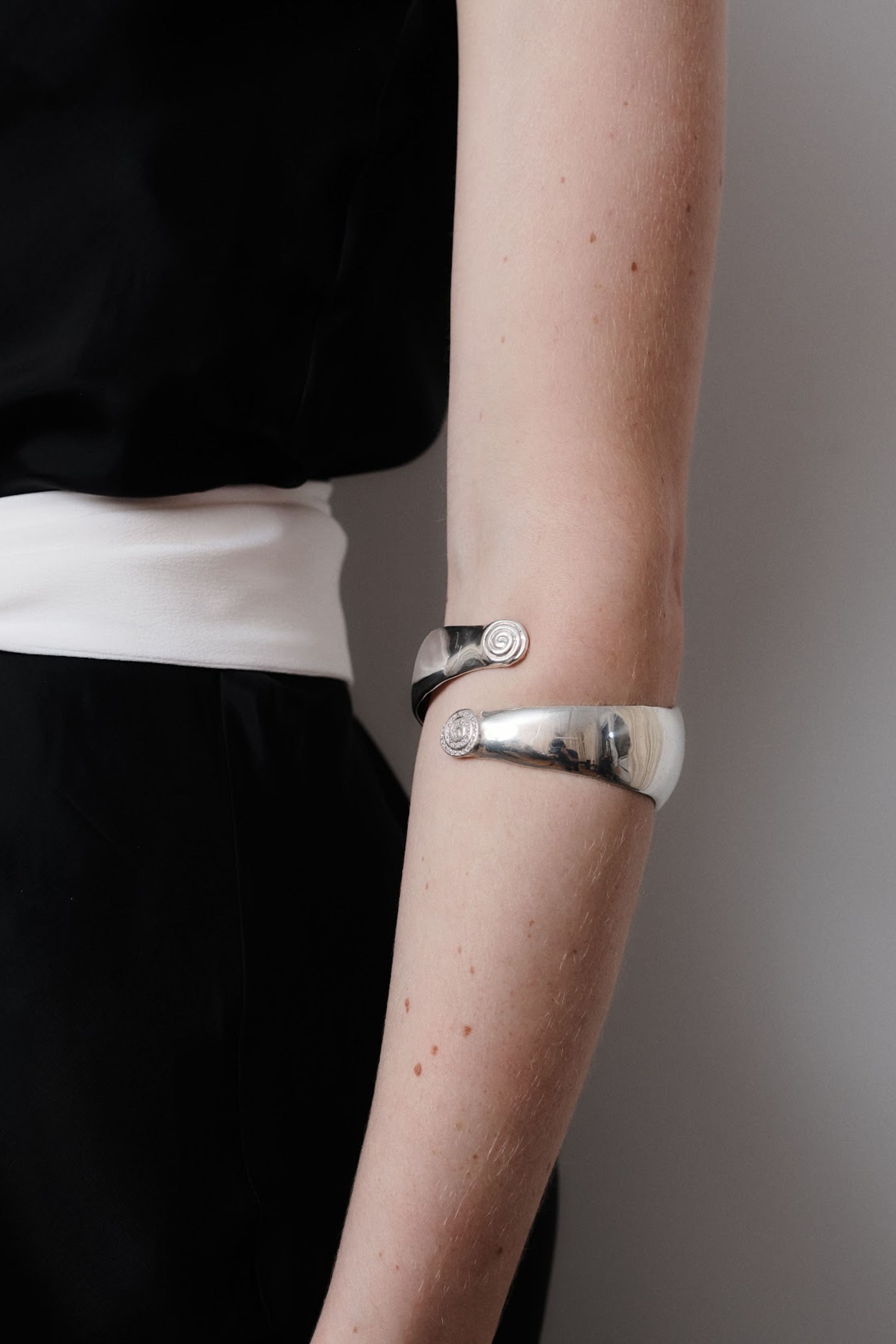 Olympia Arm Cuff in Silver