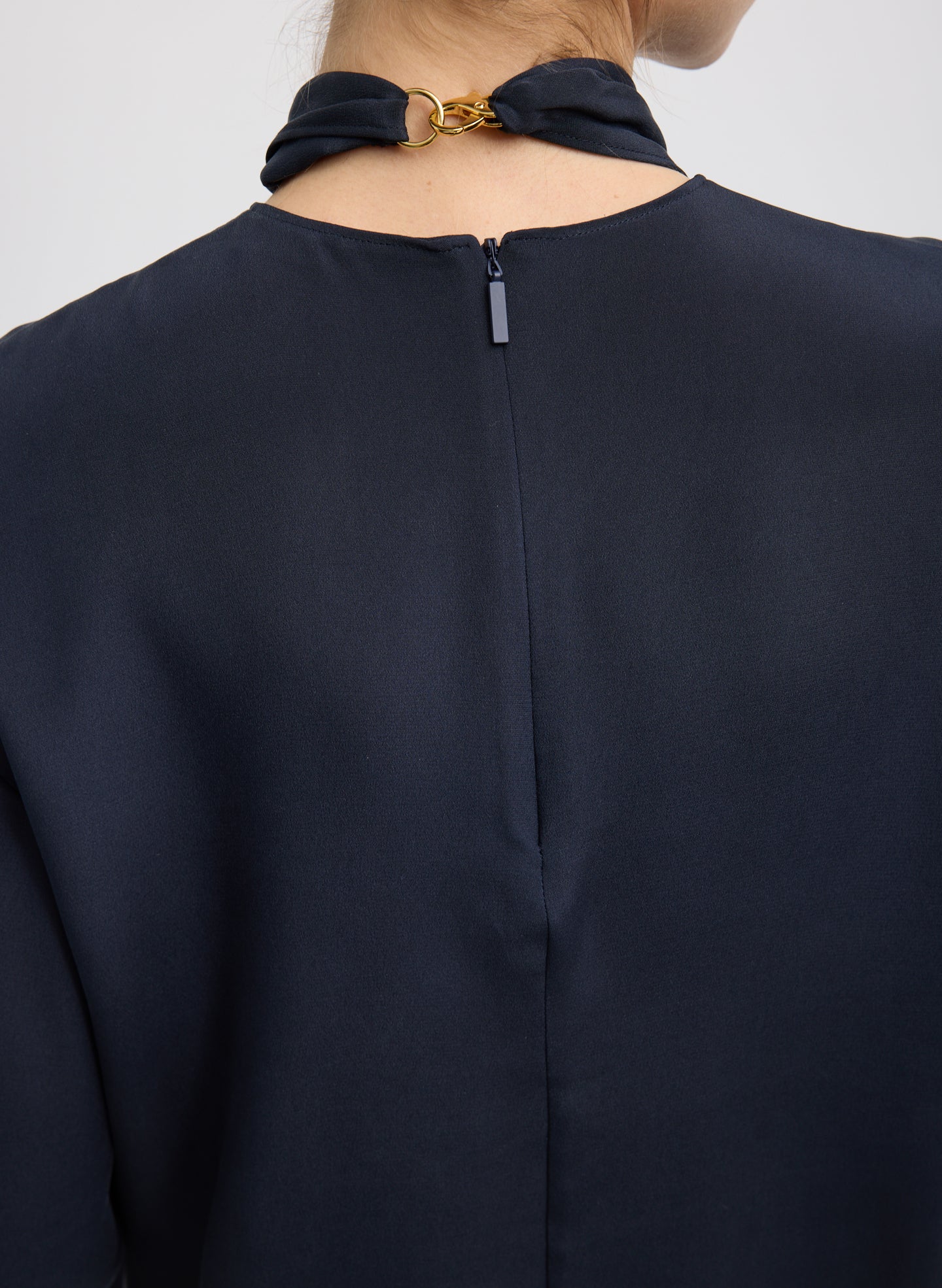 4 PLY SILK TIE FRONT TOP