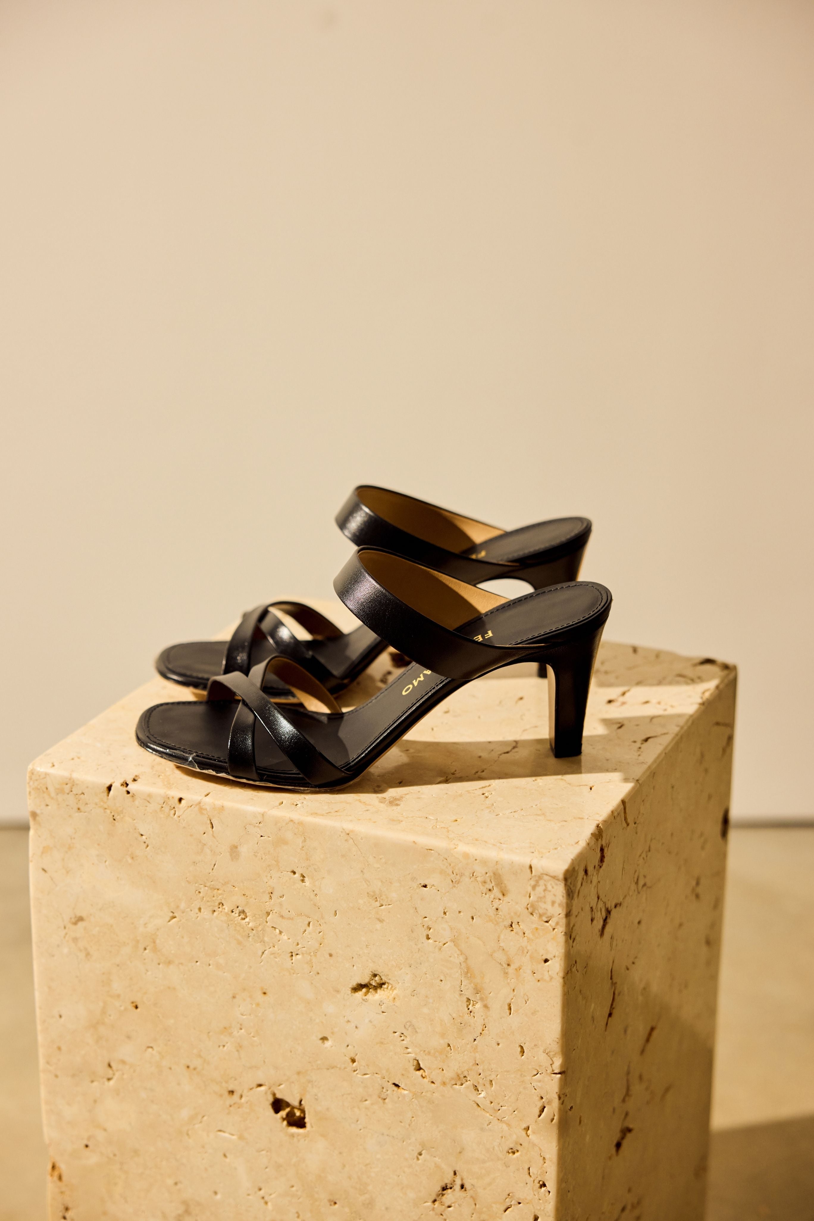 Tami Slides in Black