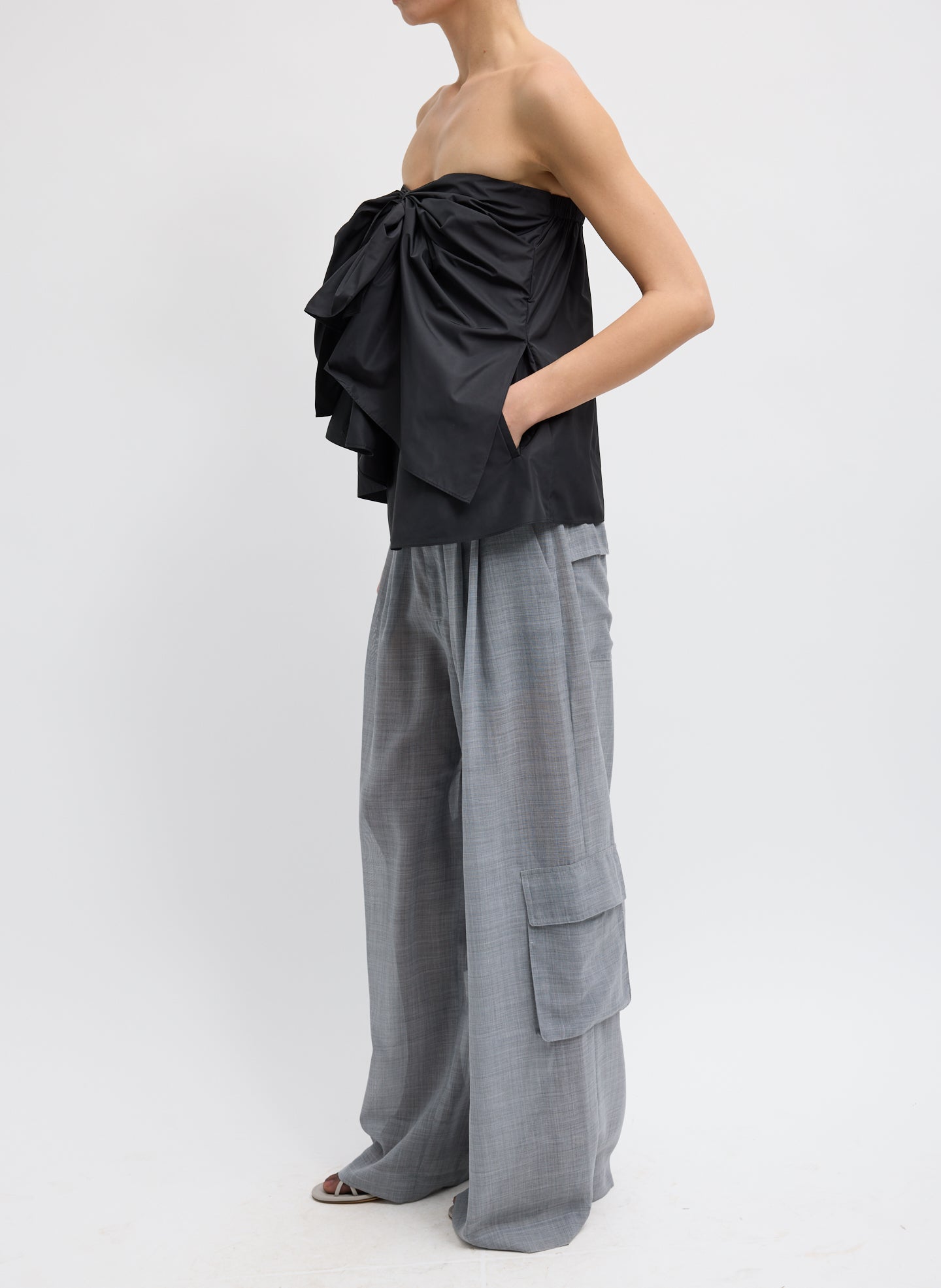 ITALIAN SPORTY NYLON STRAPLESS TOP