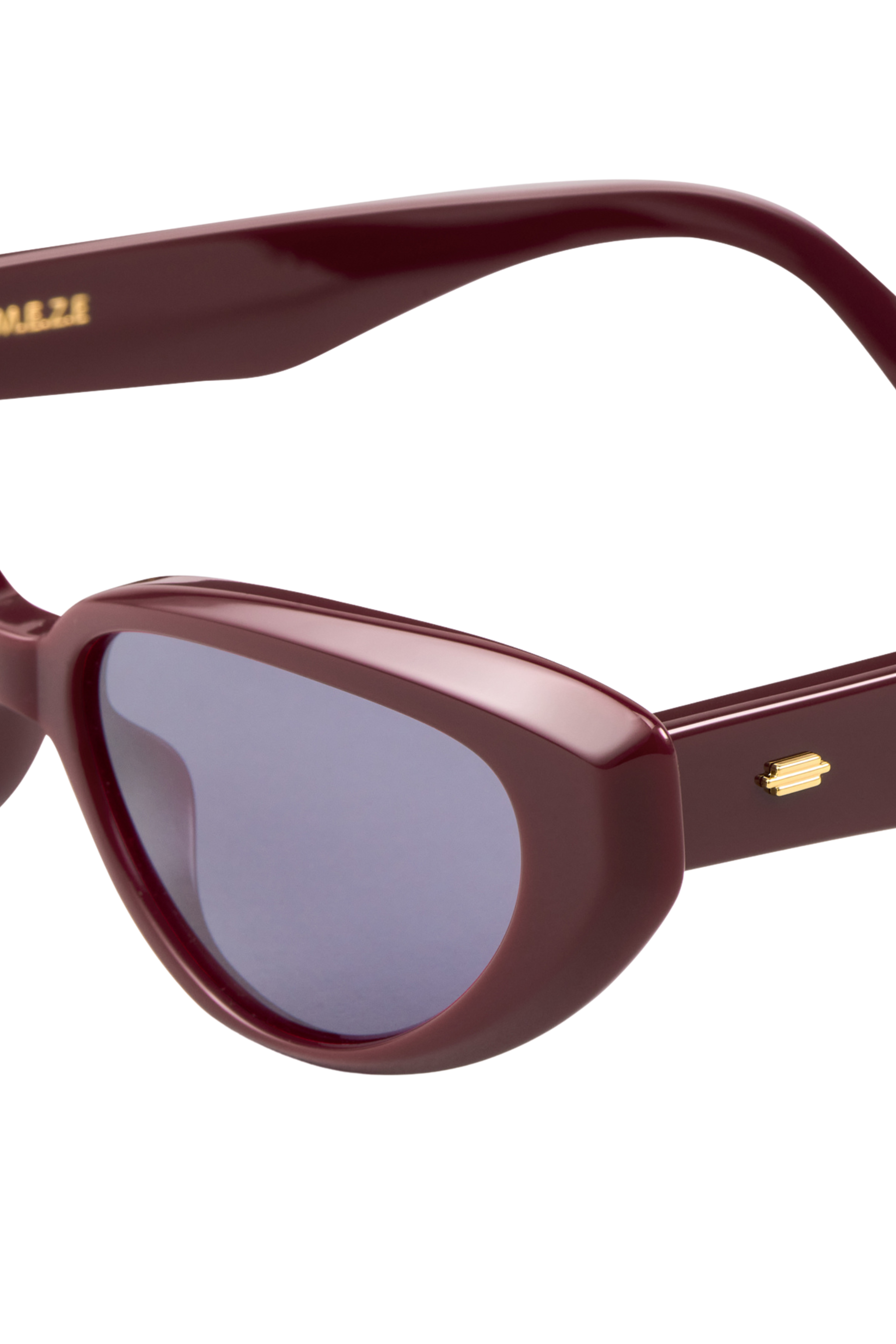 Zawe II Sunglasses in Ruby Red