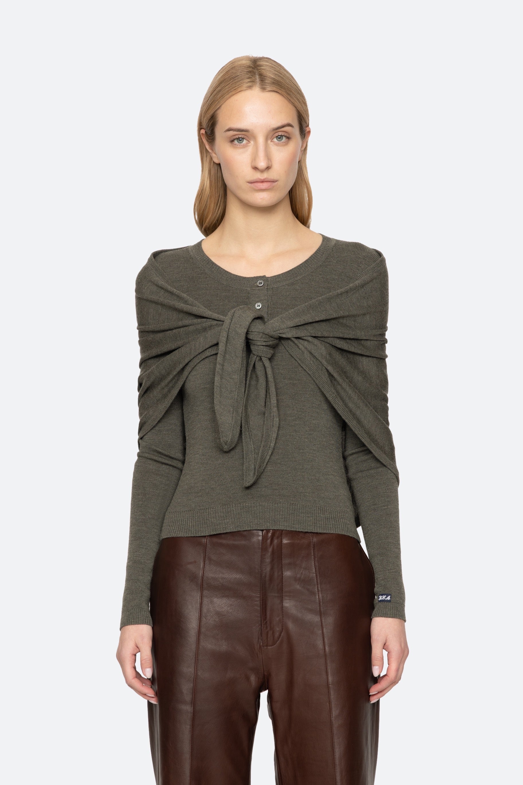 JANE HENLEY SWEATER W/ SCARF (D1)