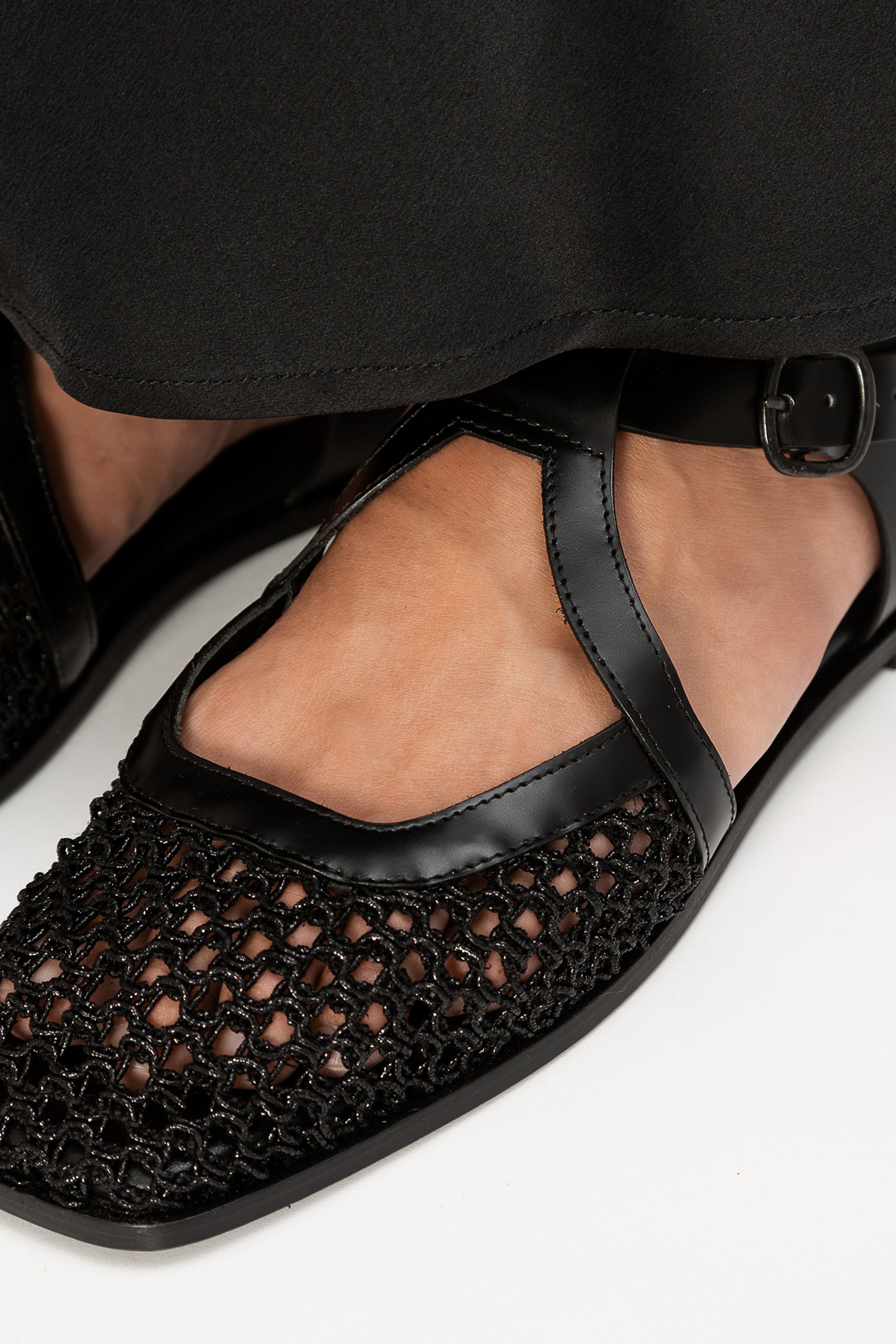HEREU Bardissa Black Sandals