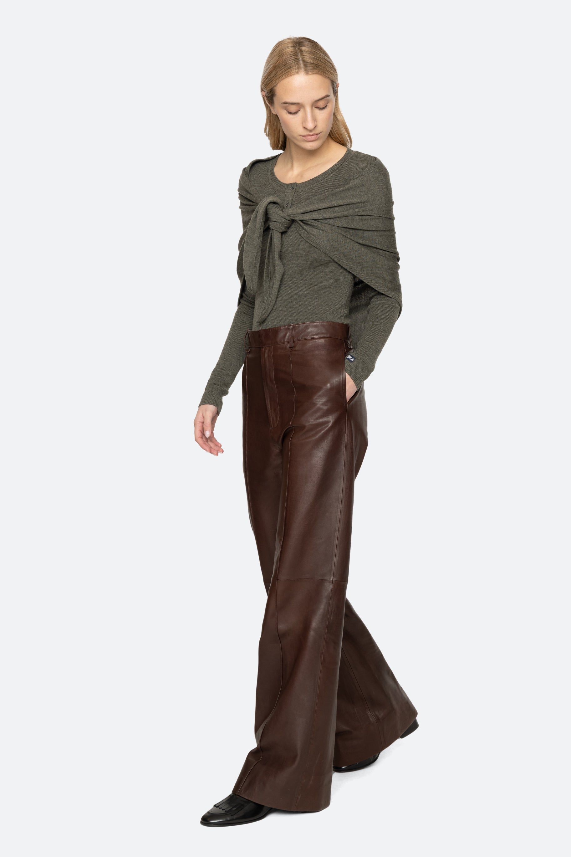 JANE HENLEY SWEATER W/ SCARF (D1)