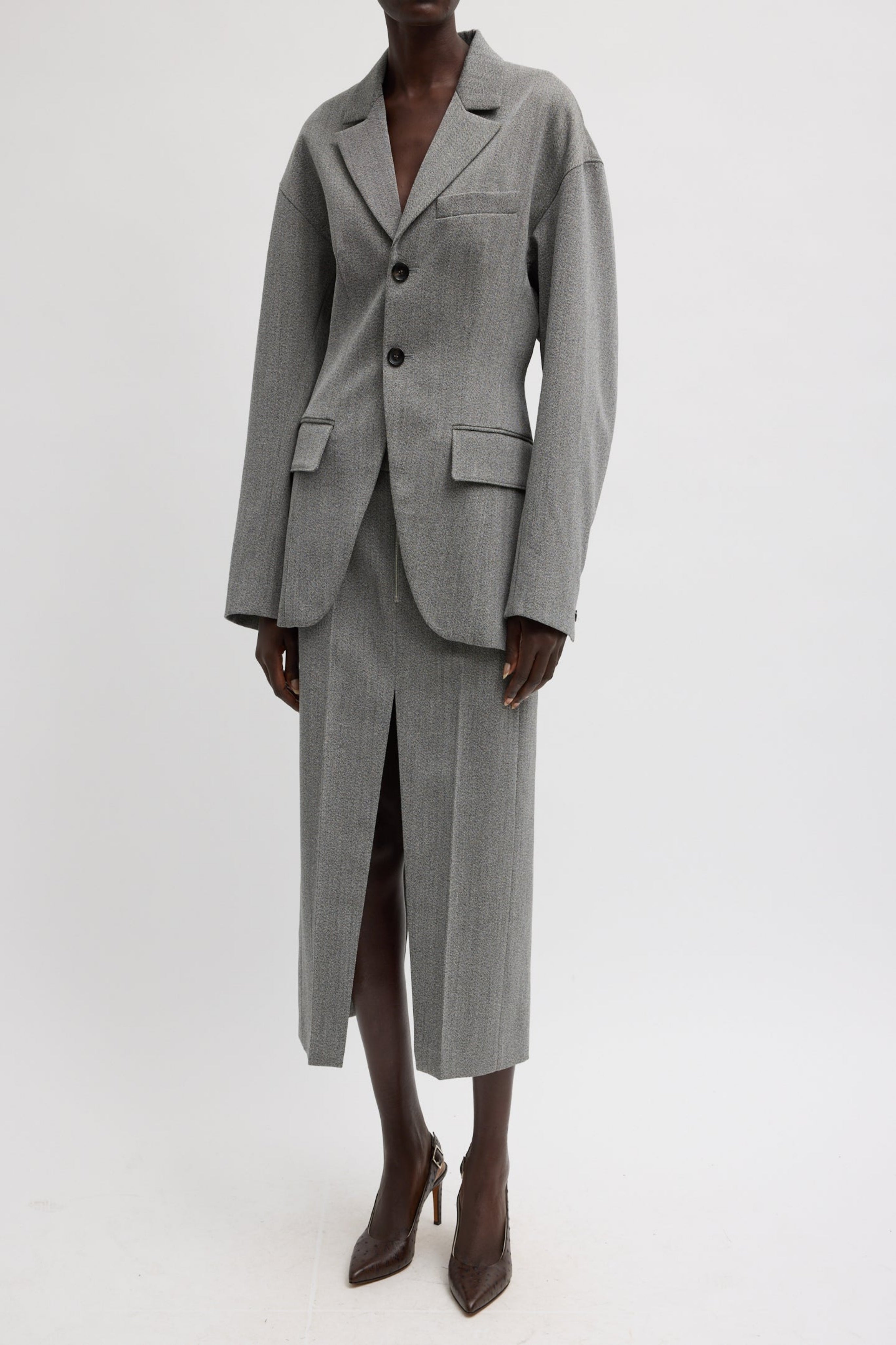 STRUCTURED WOOL SCULPTED BLAZER