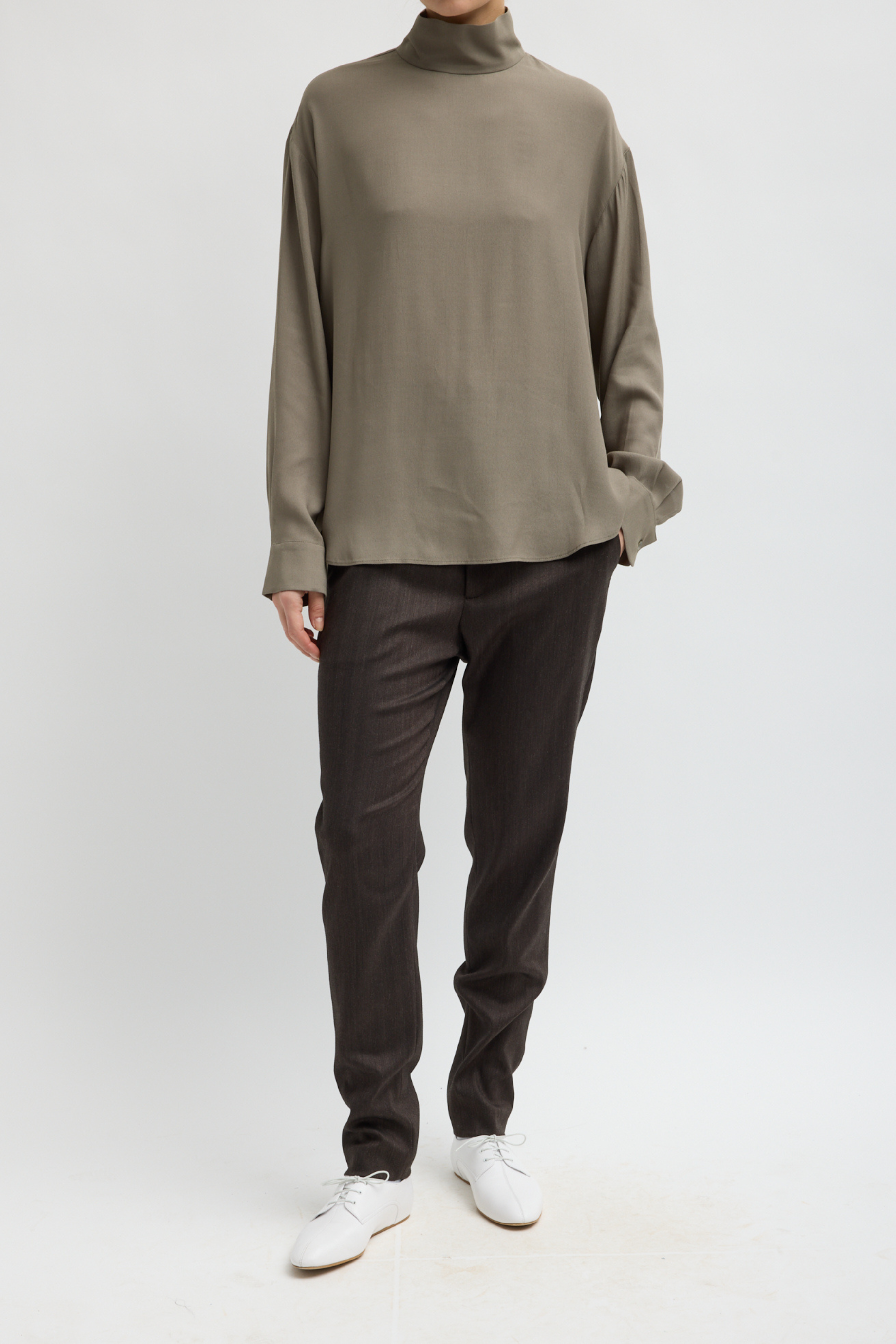 Feather Weight Eco Crepe Funnel Neck Shirt