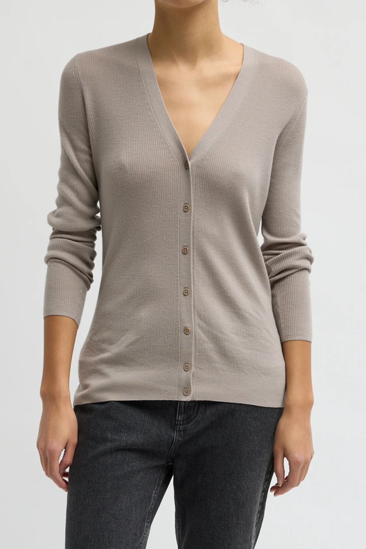 Feather Weight Ribbed V-Neck Slim Cardigan
