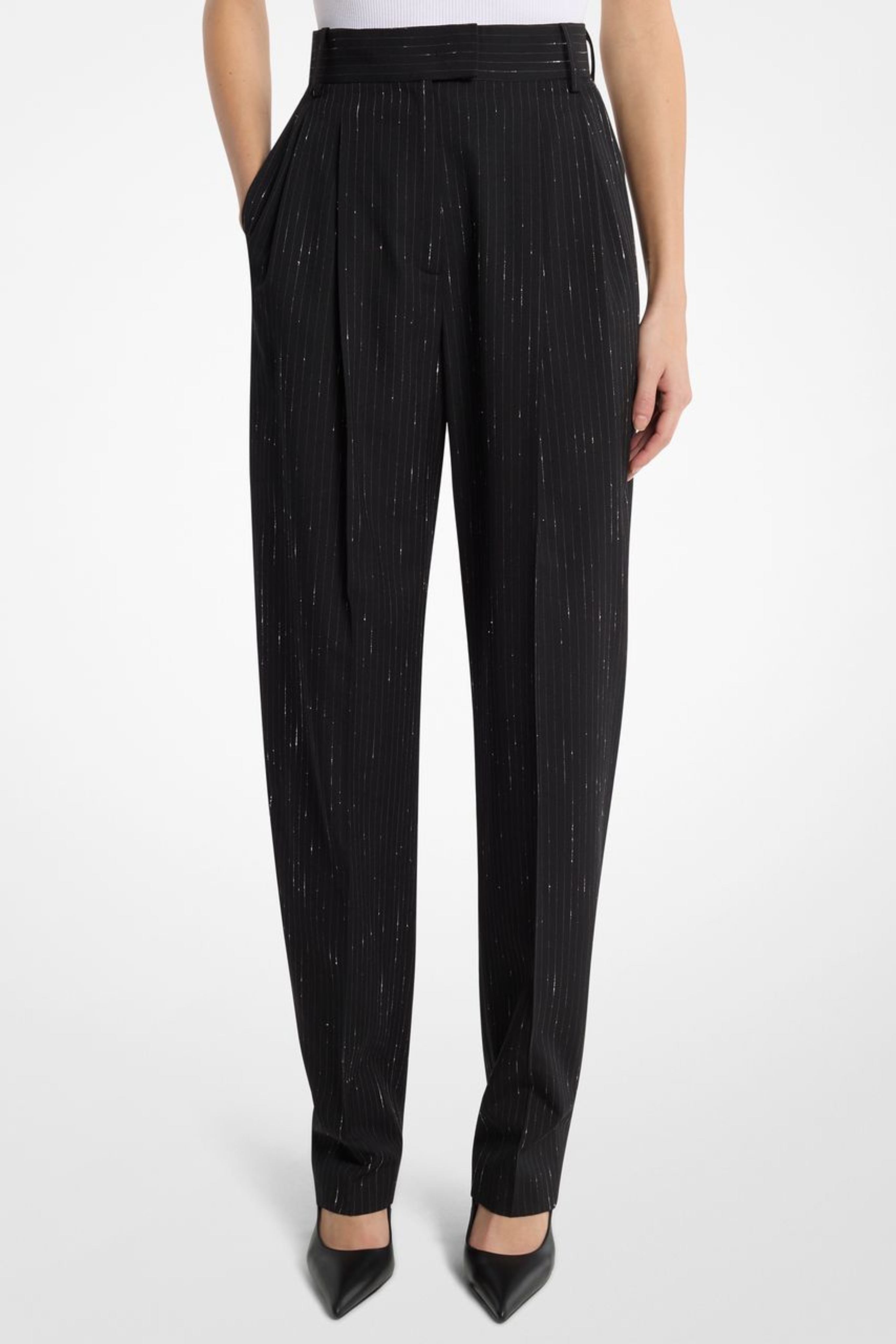 Dru Tapered Pleat Trouser - Black