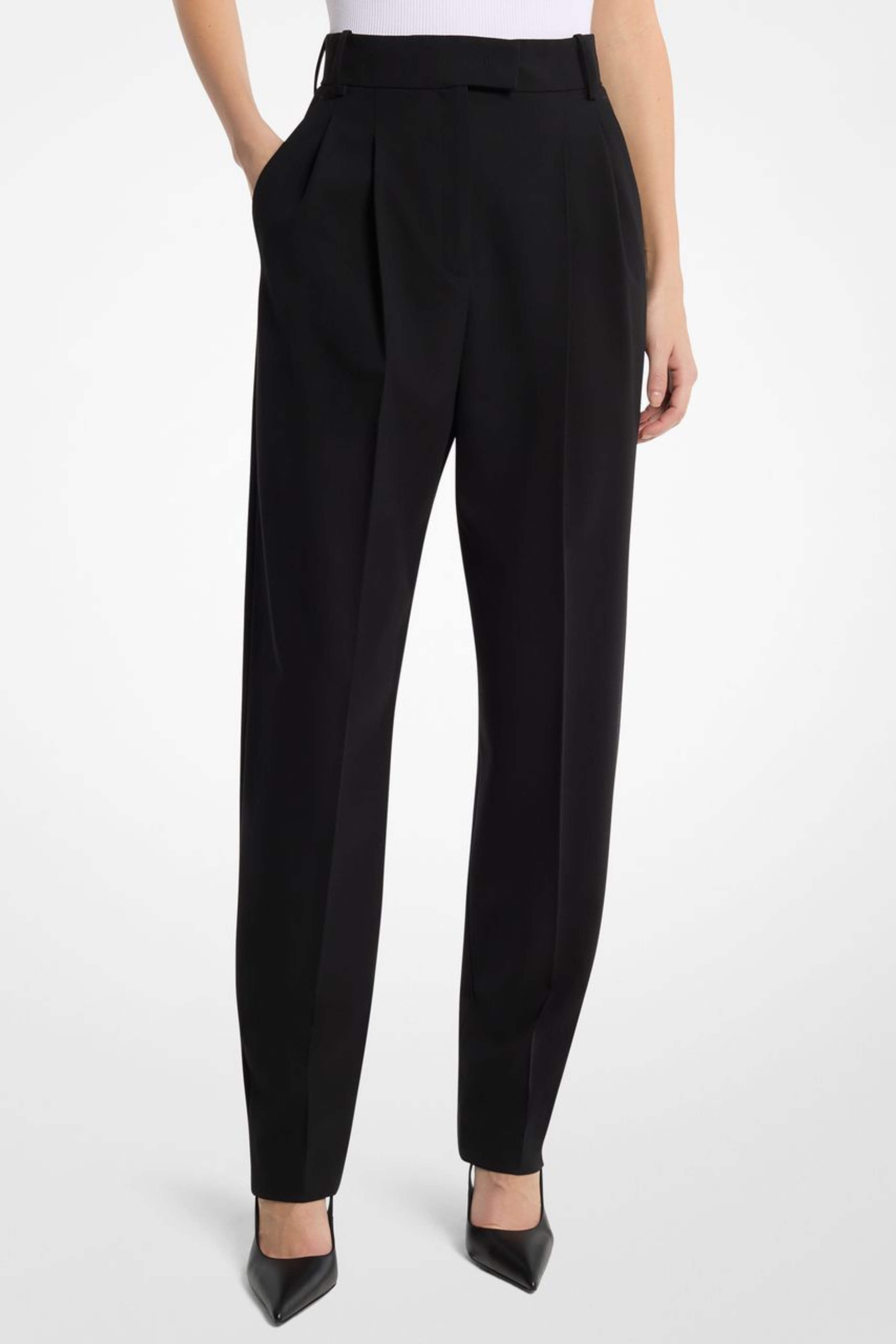 Dru Tapered Pleat Trouser - Black