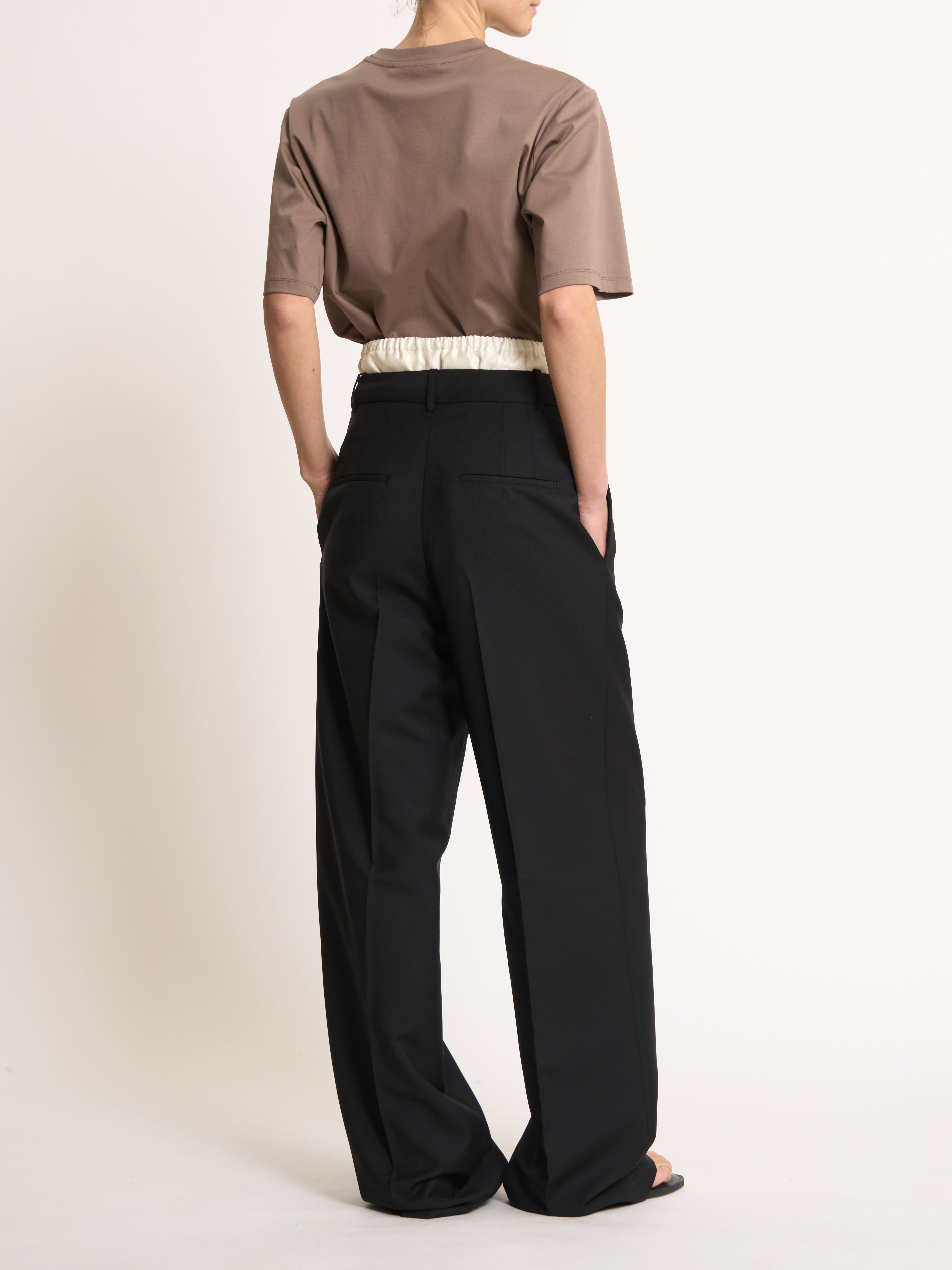 Boxer detailed trousers