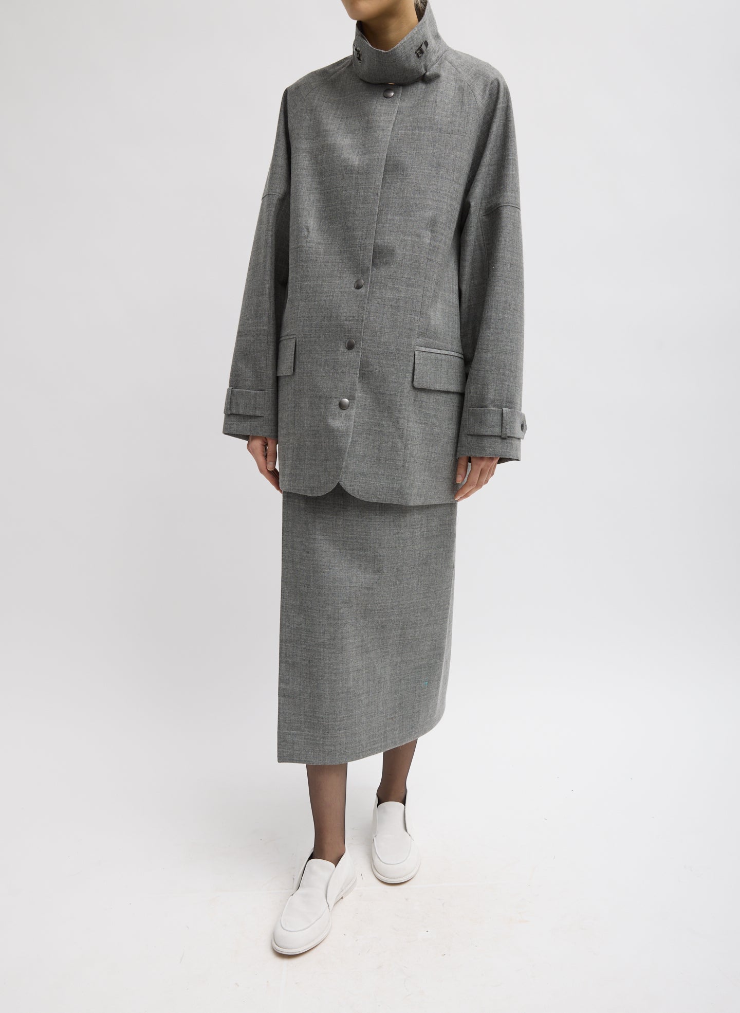 TECHY BONDED WOOL OLIVIER BLAZER