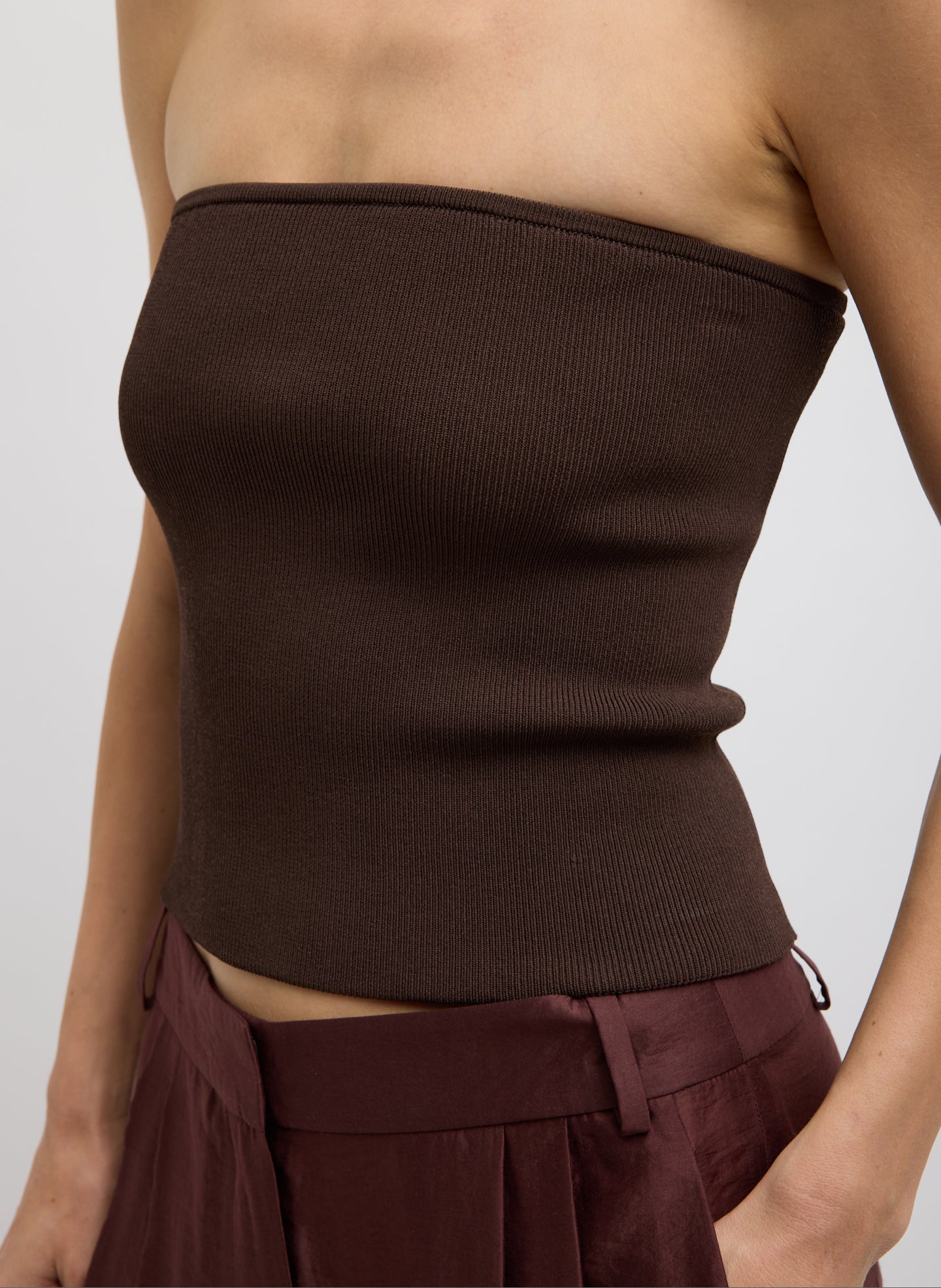 RIBBED SWEATER TUBE TOP