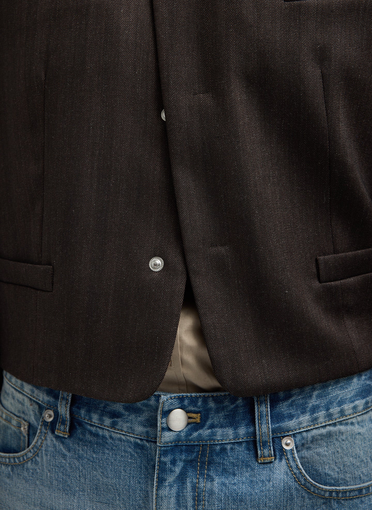 HERRINGBONE SUITING CROPPED BLAZER