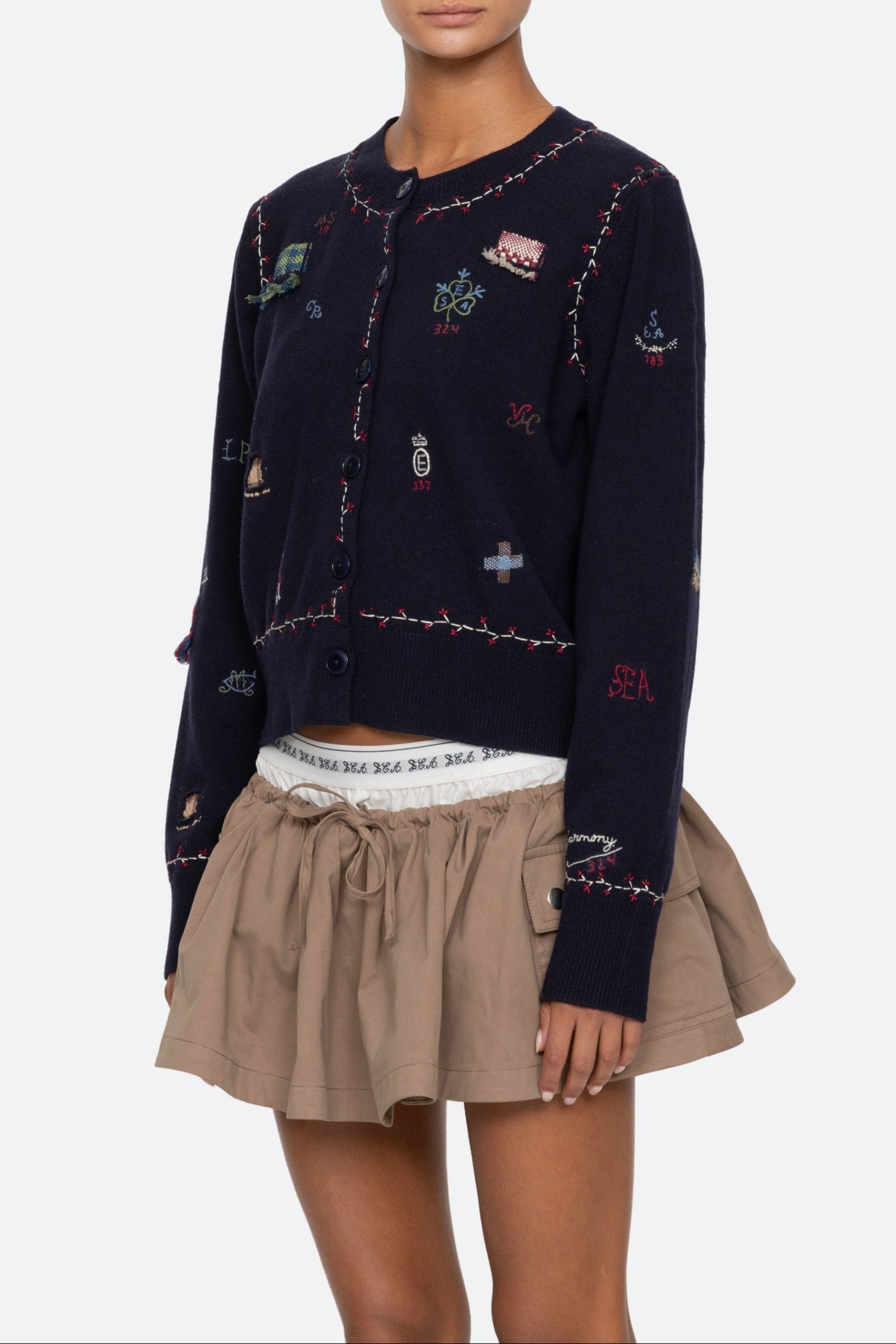 CLAIRA EMB KNIT CARDIGAN (D1)