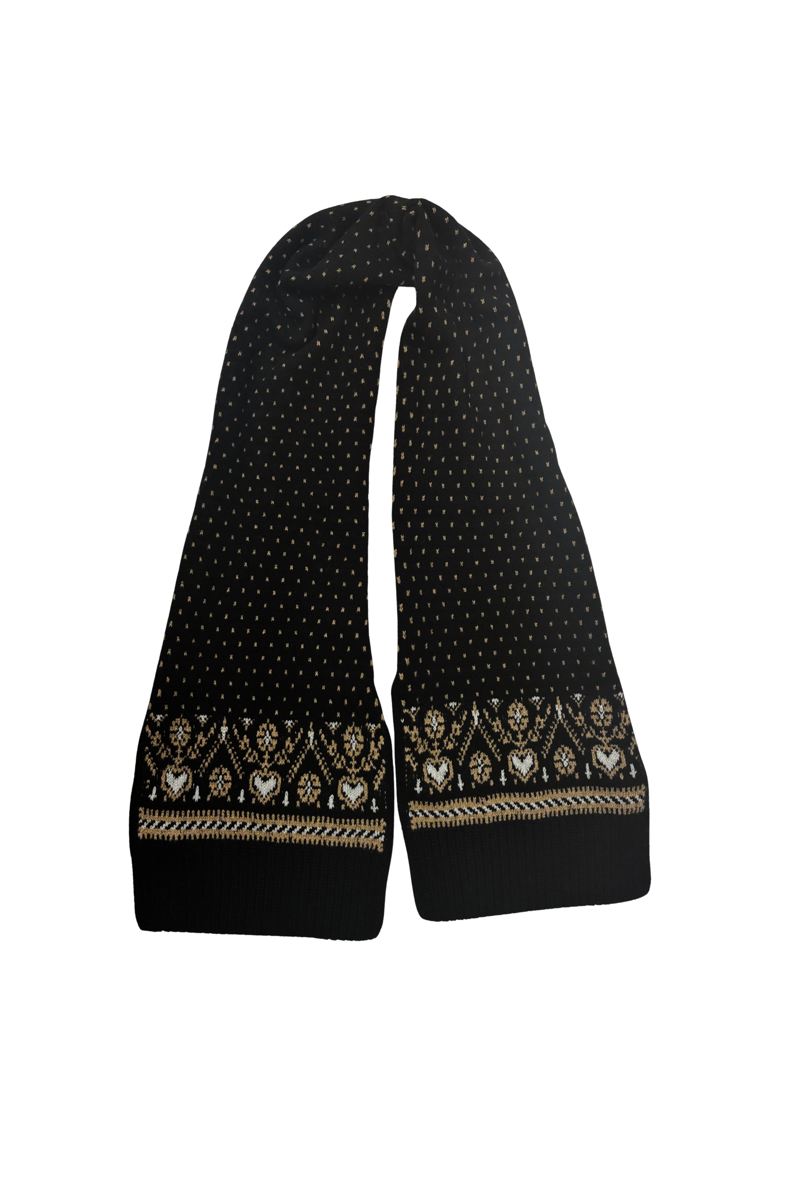 Lucerne Scarf in Black
