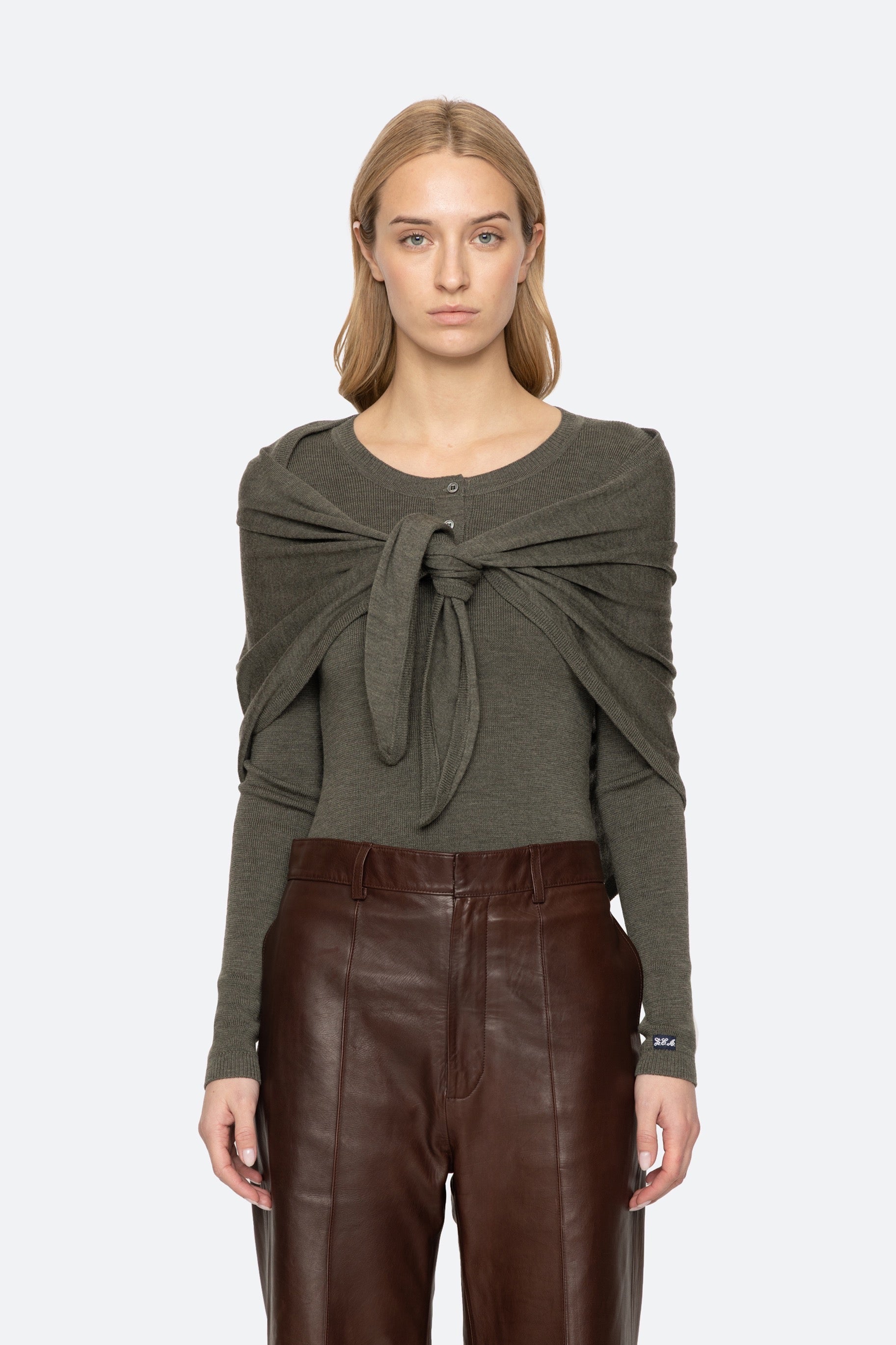 JANE HENLEY SWEATER W/ SCARF (D1)