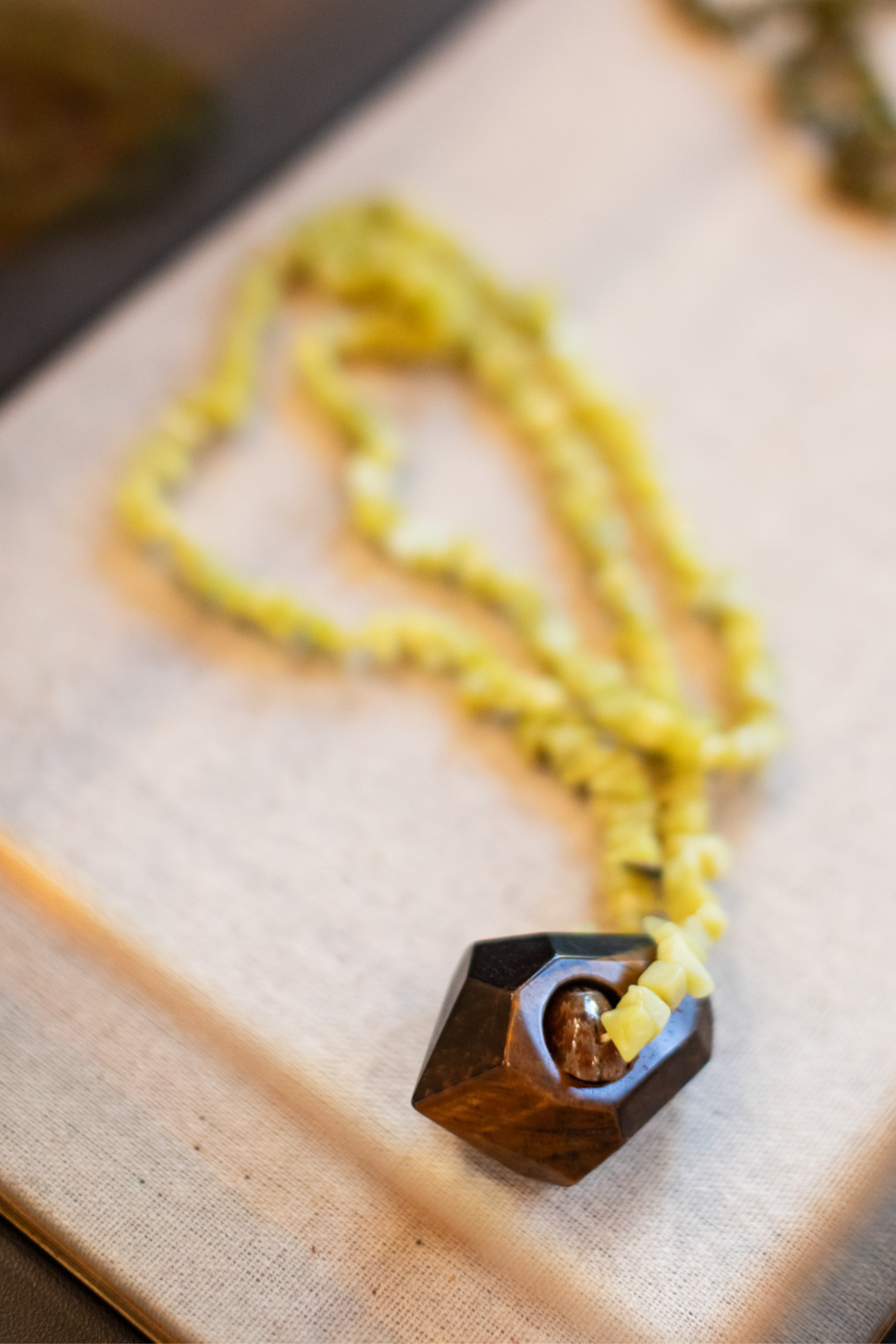 Tigers Eye Crystal Current Necklace