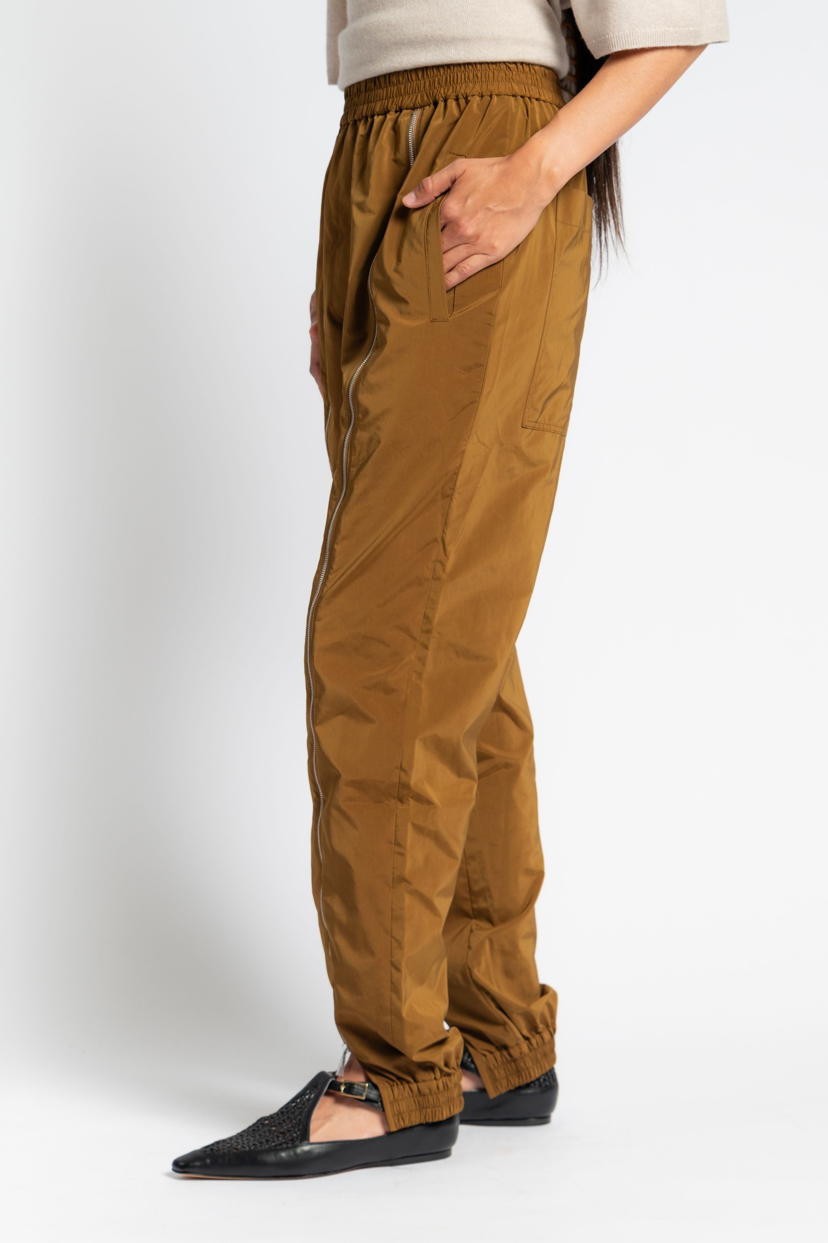 Nylon Zipper Jogger