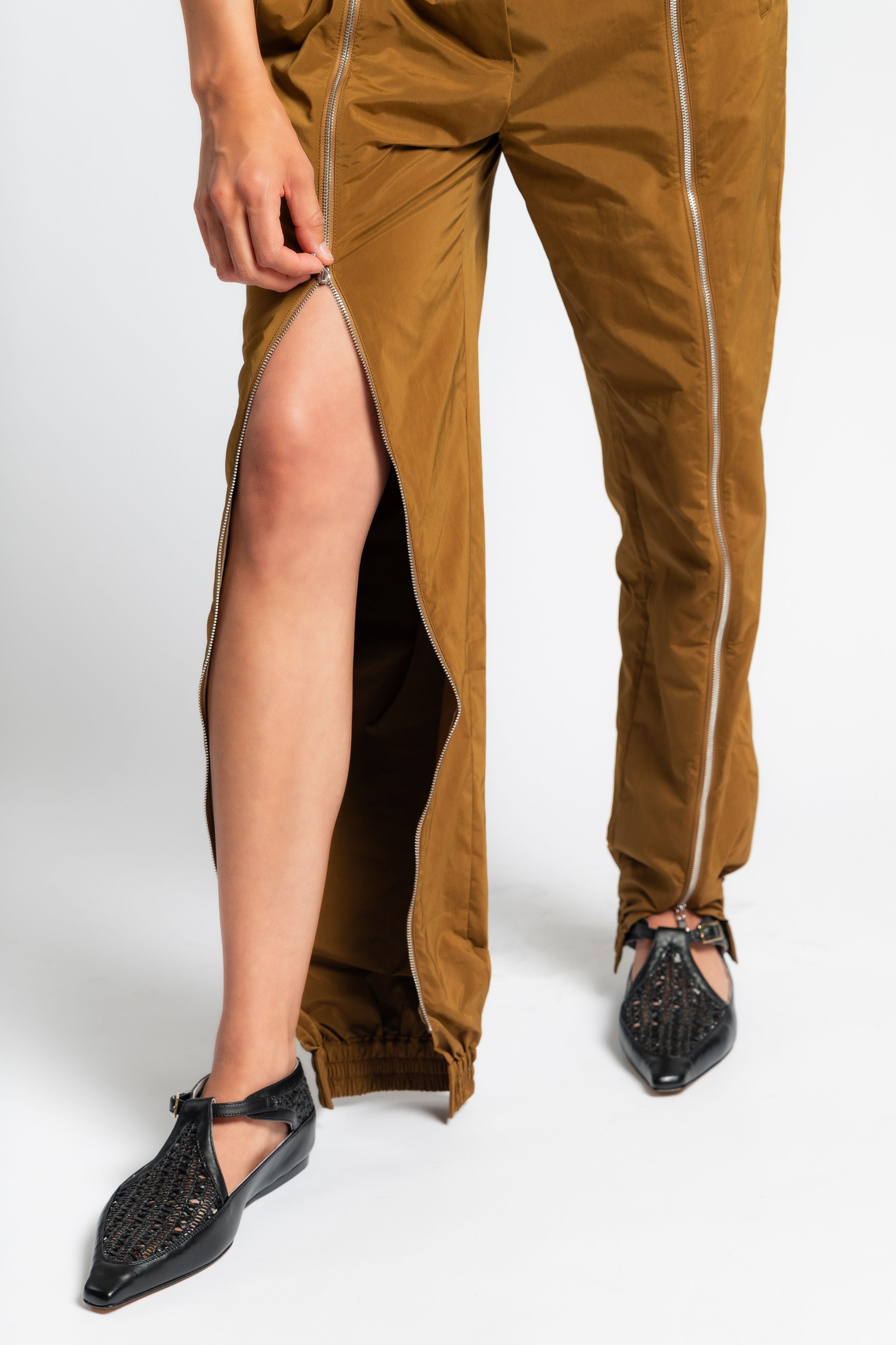 Nylon Zipper Jogger