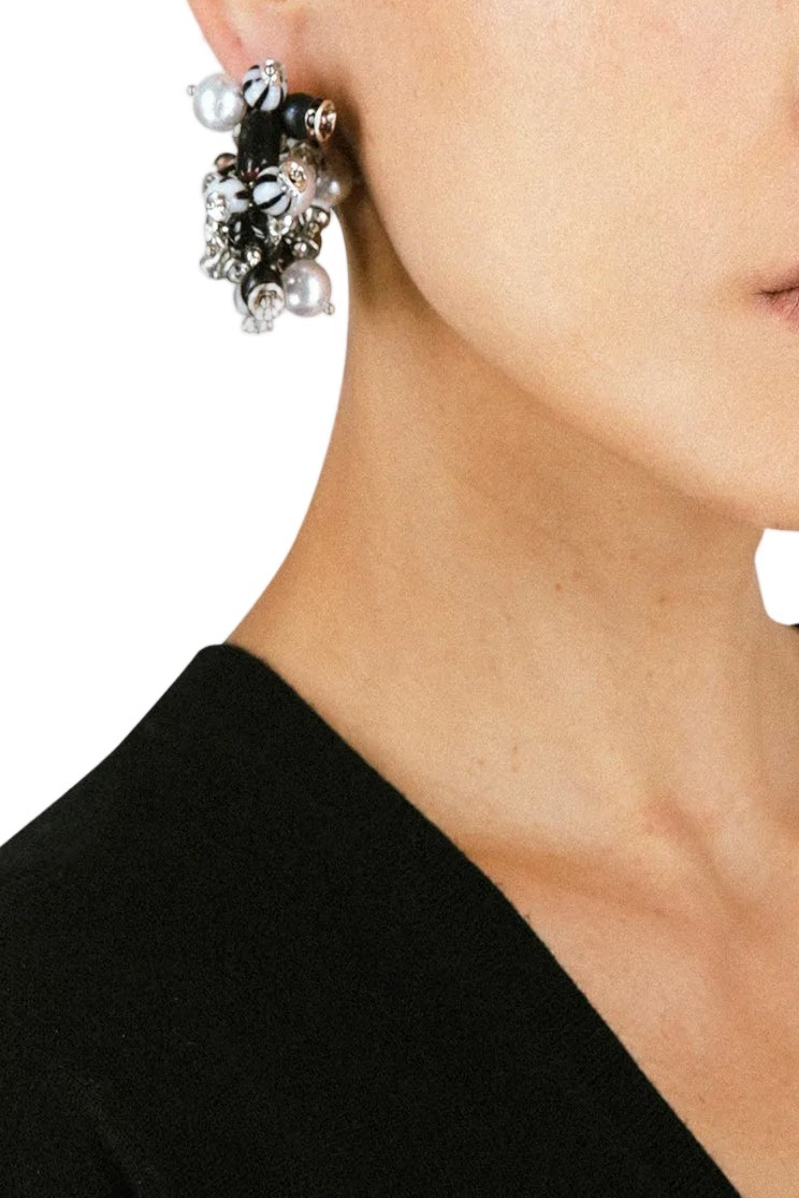 09140-EAR.W261-1435 Q.046 EARRING