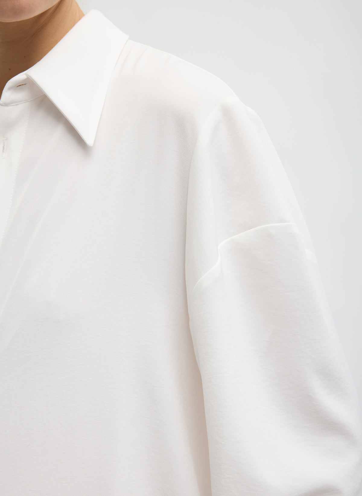 SOFT DRAPE HINGED SHIRT