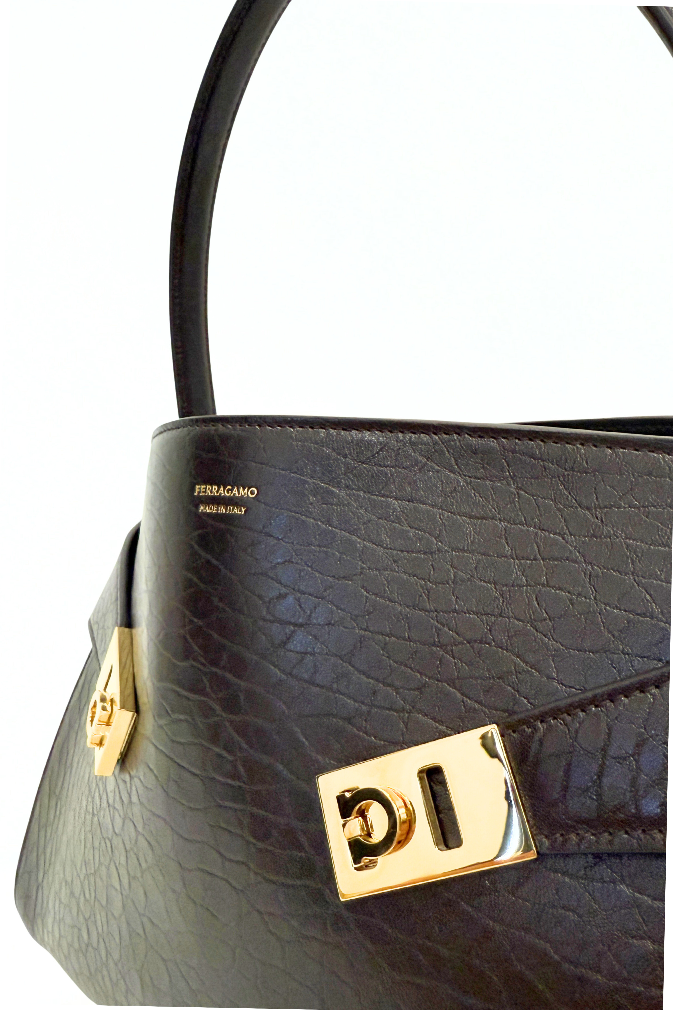 Hug Maxi Handbag