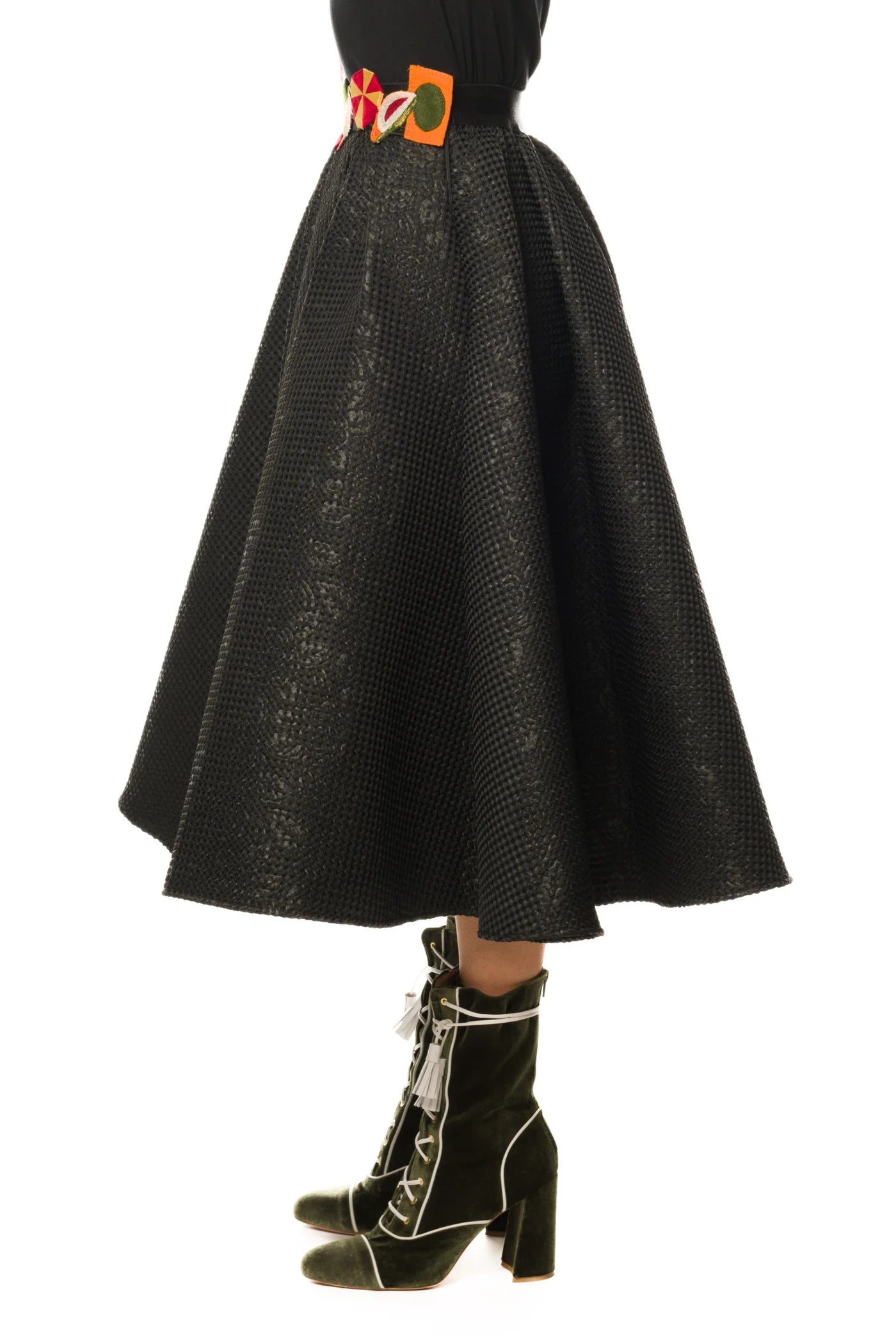 STELLA JEAN Embroidered Belt Skirt