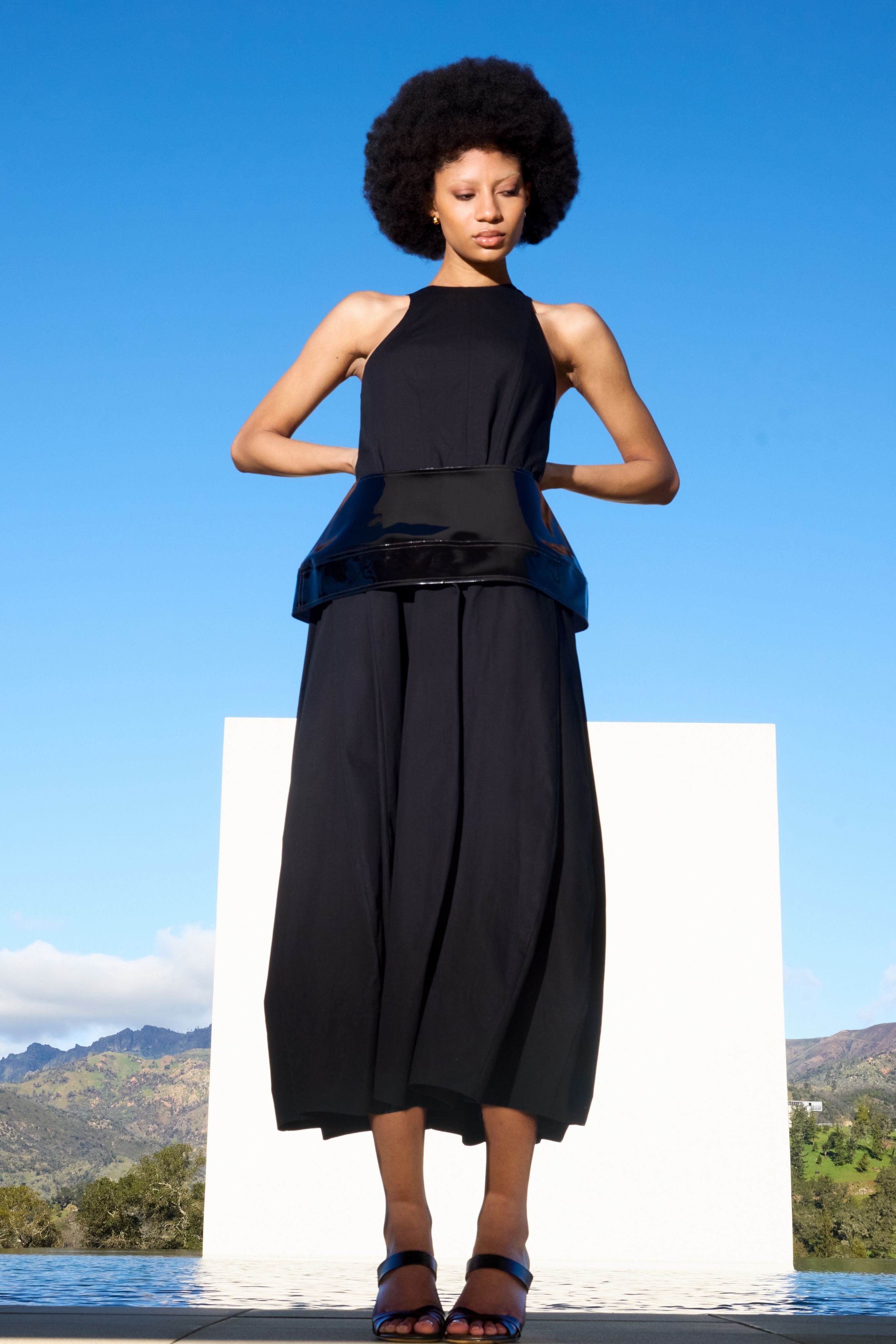 Tami Slides in Black