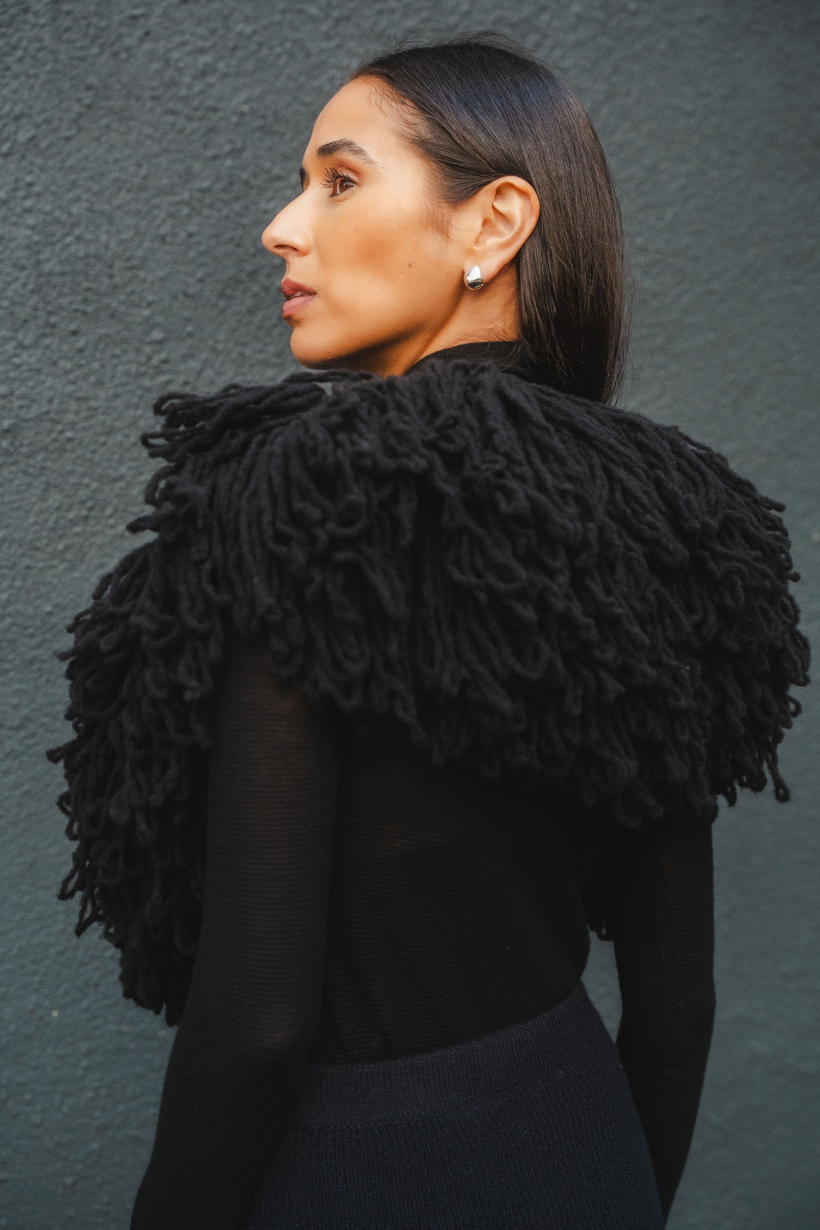 Fringe Collar in Black