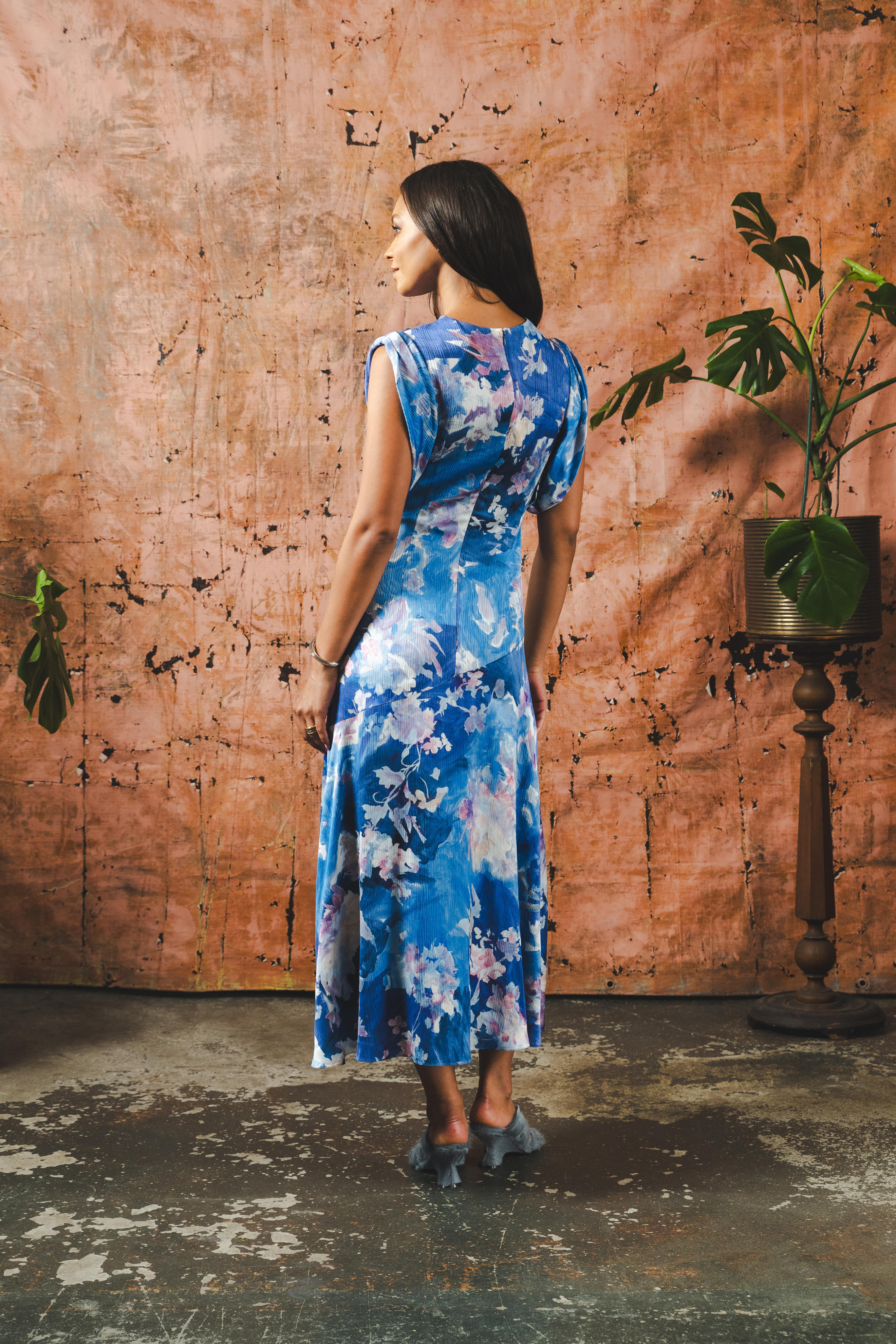 Floral Sleeveless Midi Dress