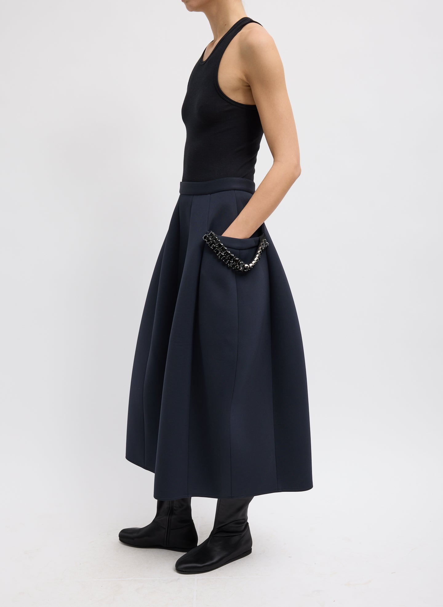 BONDED TWILL SCULPTED SKIRT WITH REMOVEABLE BEADED