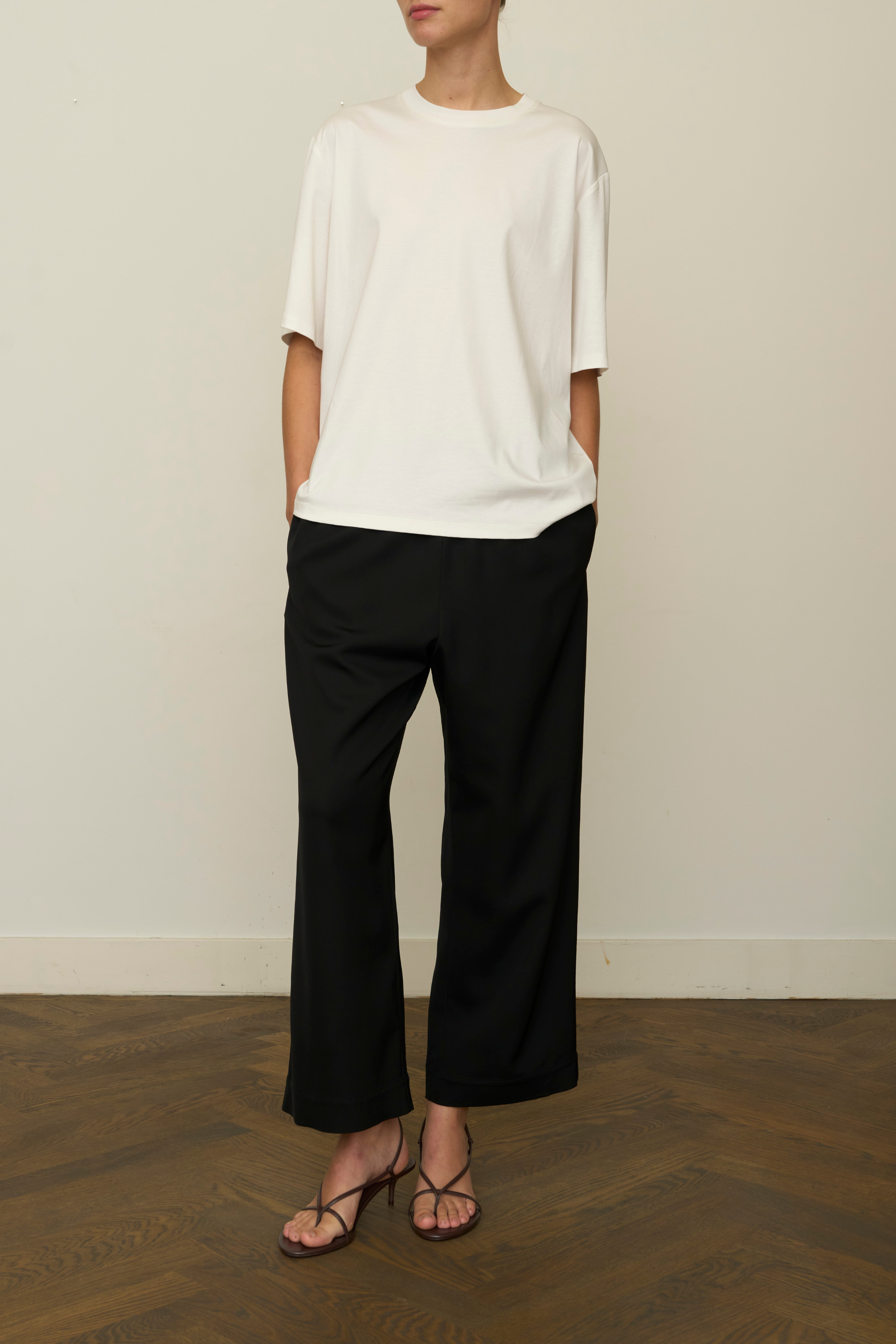 Cropped Wide Leg Trousers
