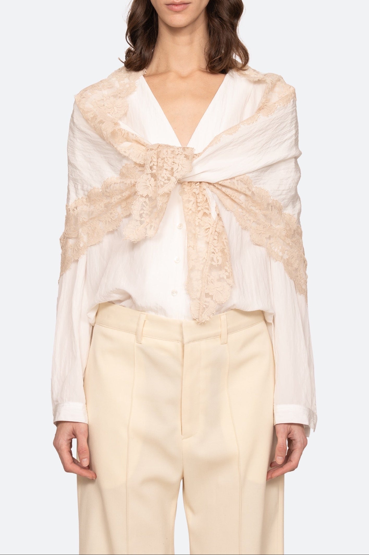 LISETTE SOLID L/SLV BLOUSE W/ LACE SCARF (D1)
