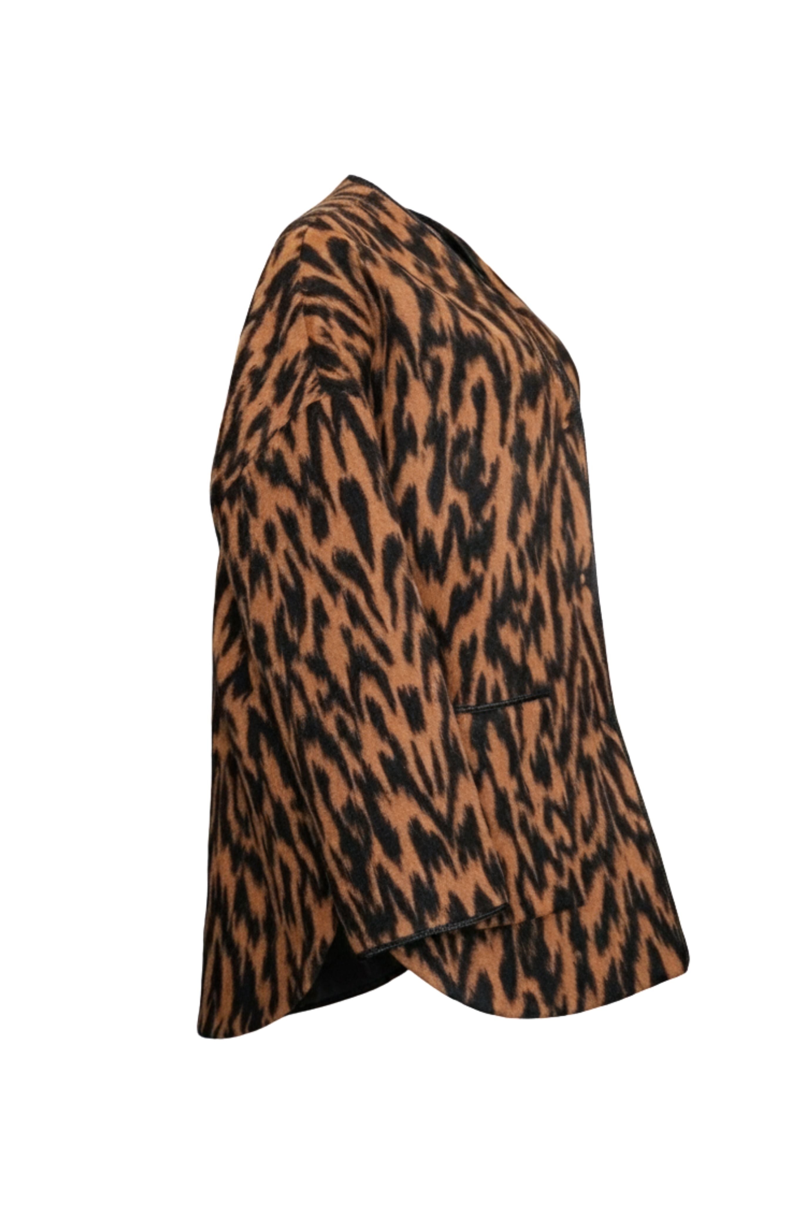 "Moiree" Jacquard Short Coat