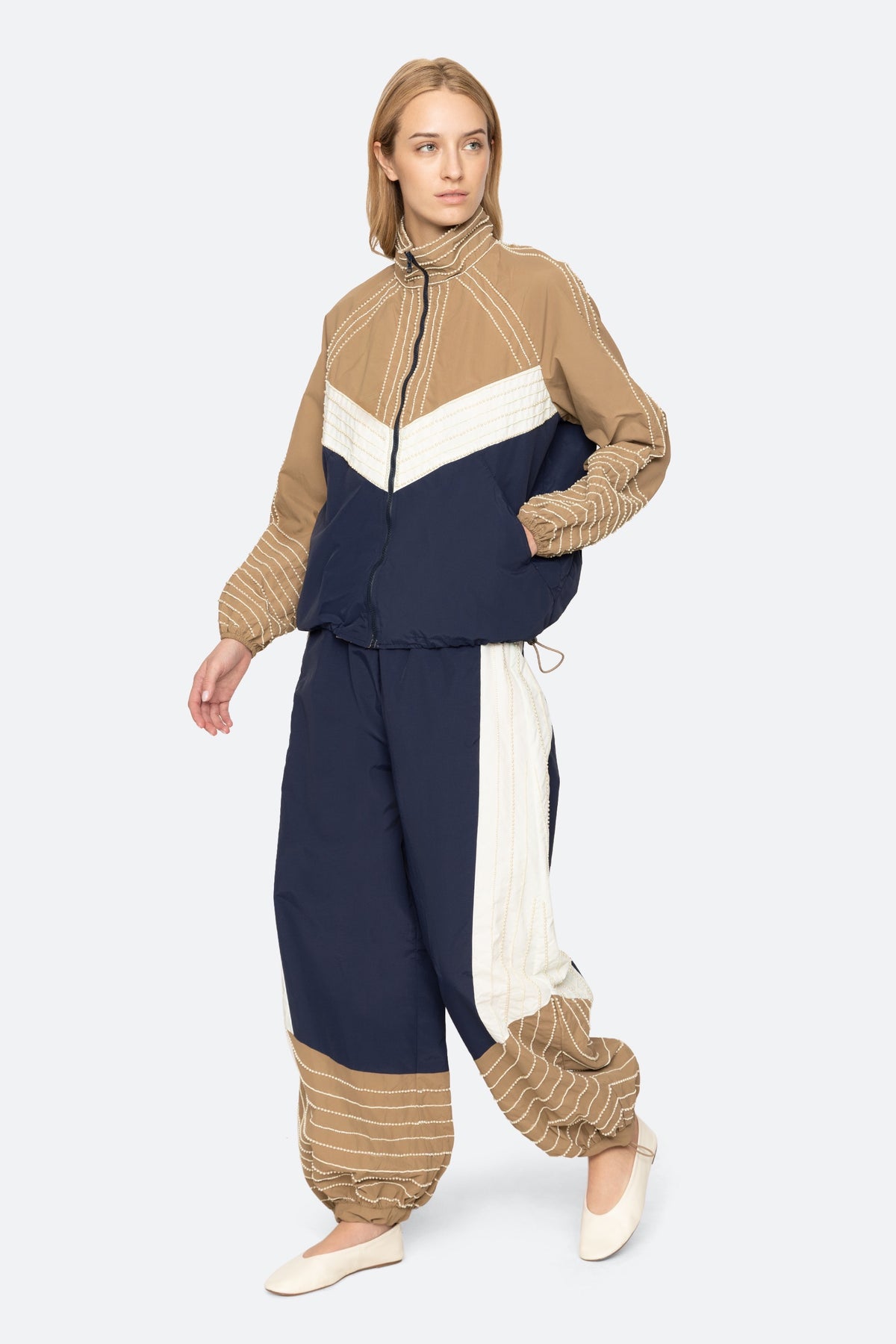 QUINN EMB BEADED JOGGER (D2)